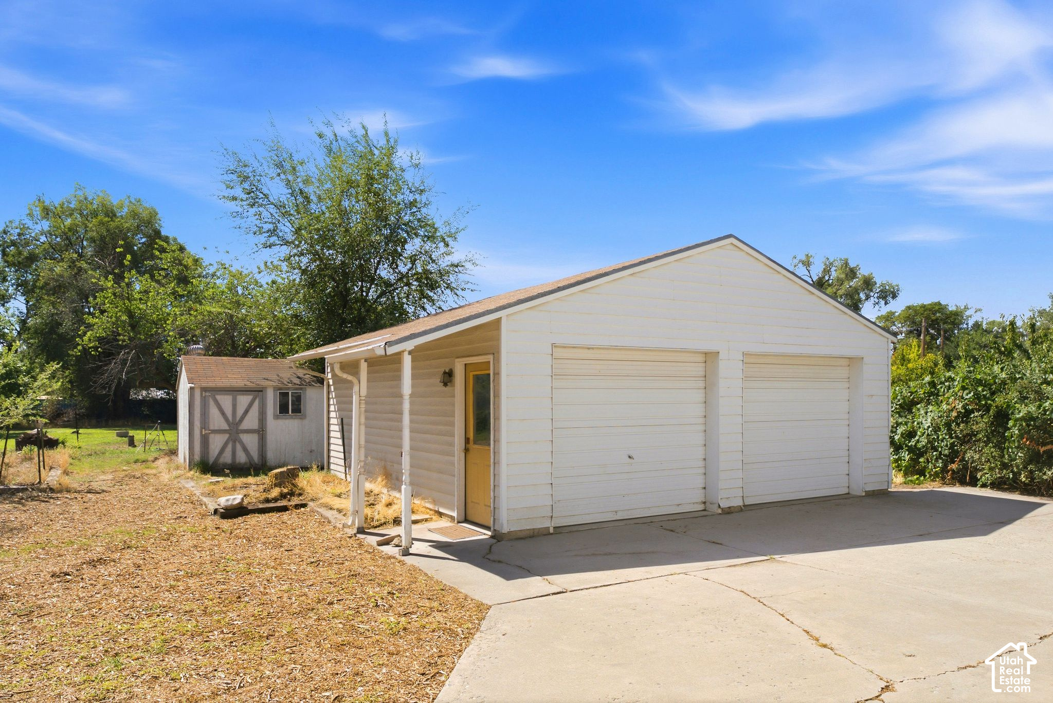 main property photo 33