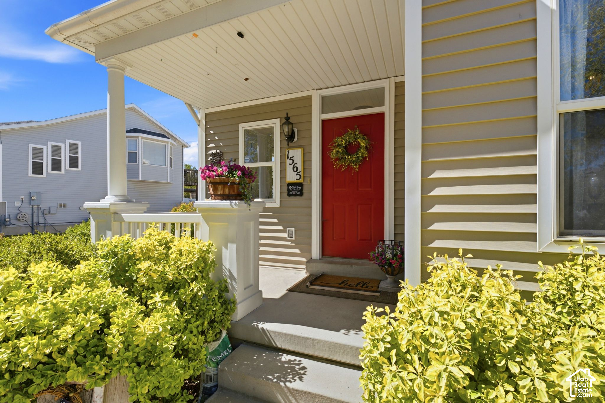 property viewer photo 1