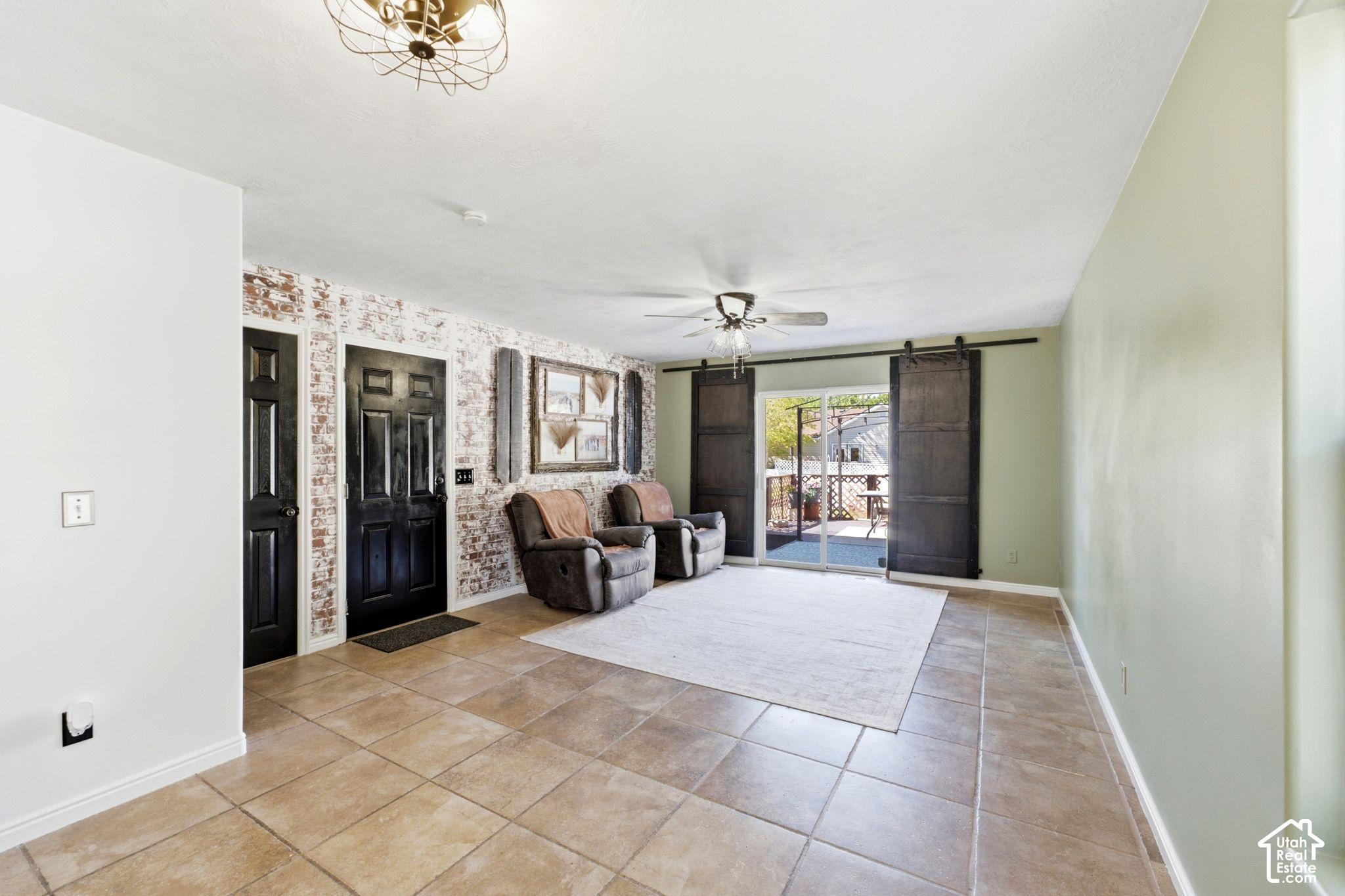 property viewer photo 14
