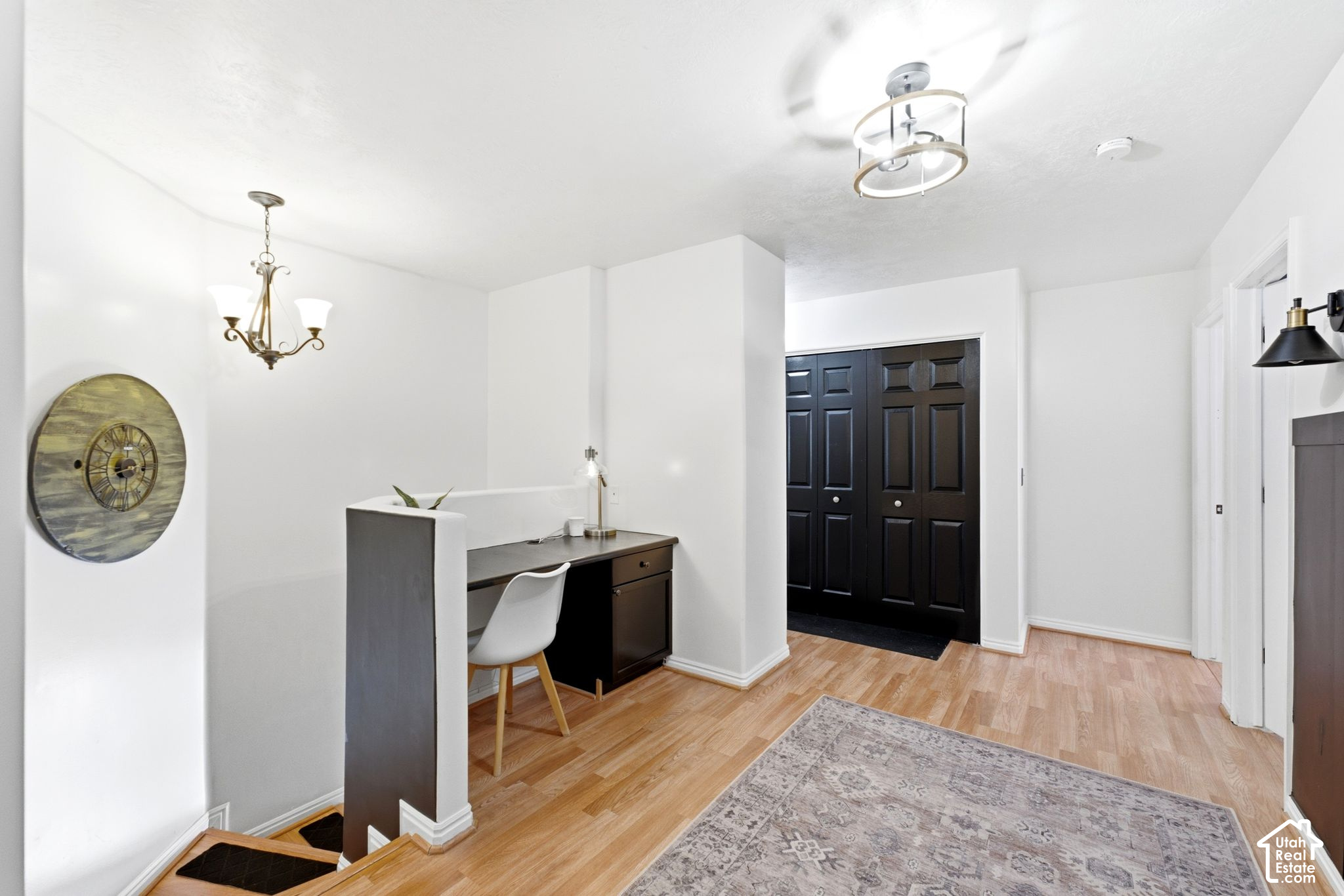 property viewer photo 16