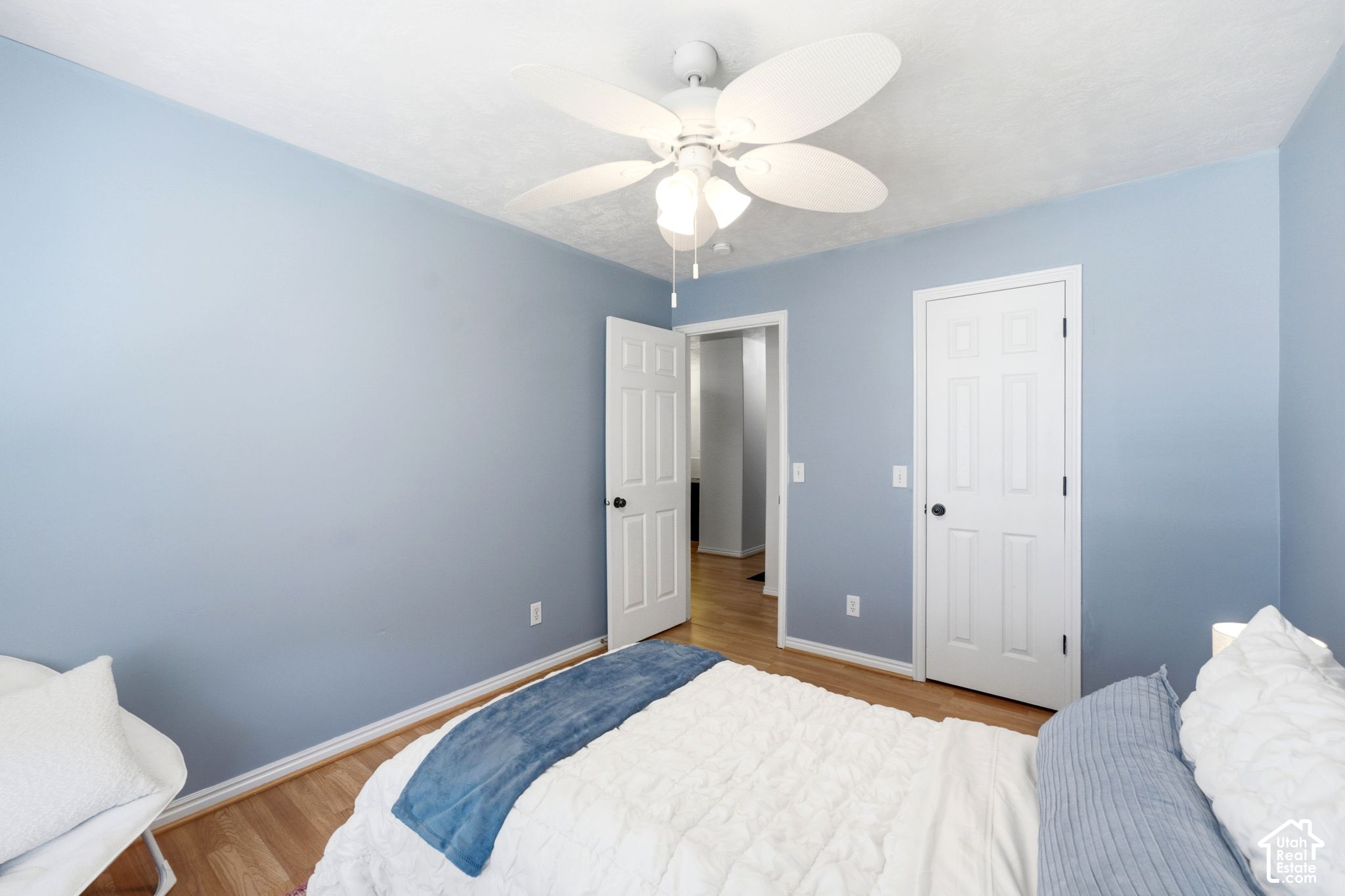 property viewer photo 25