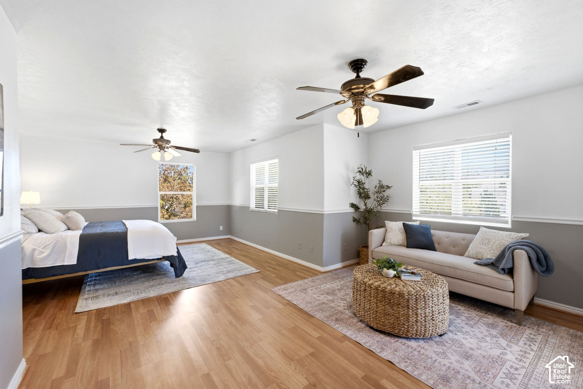 property viewer photo 27