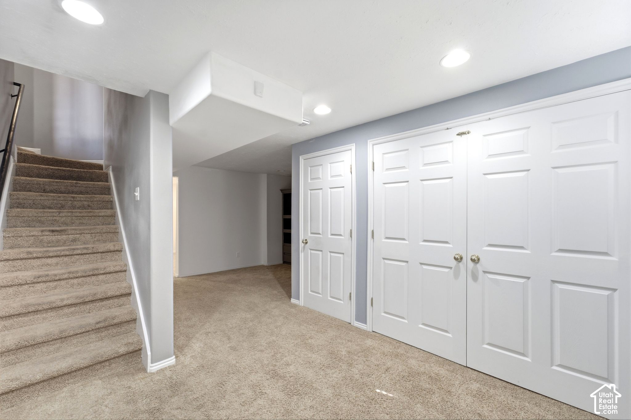 property viewer photo 35