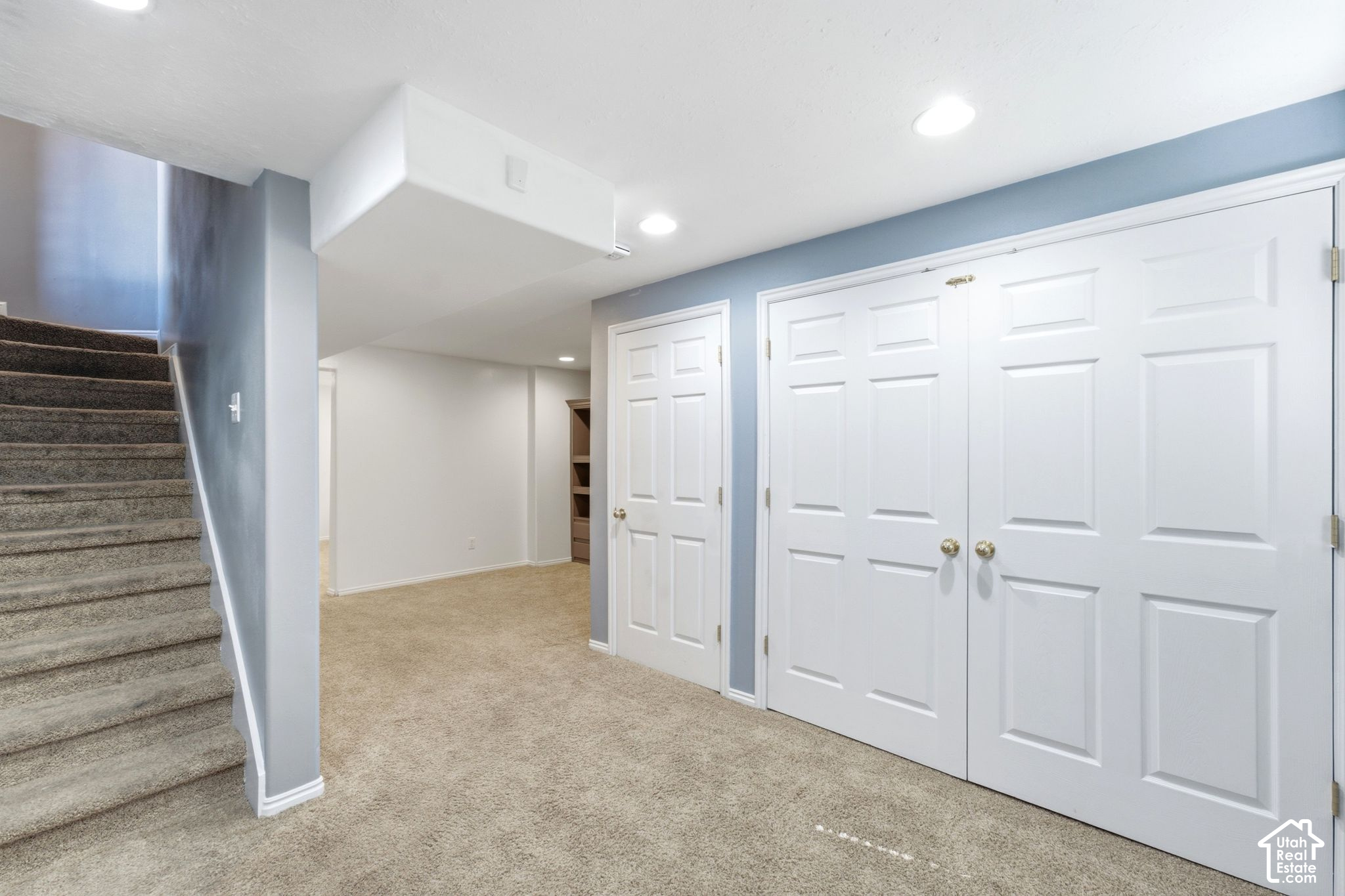 property viewer photo 36