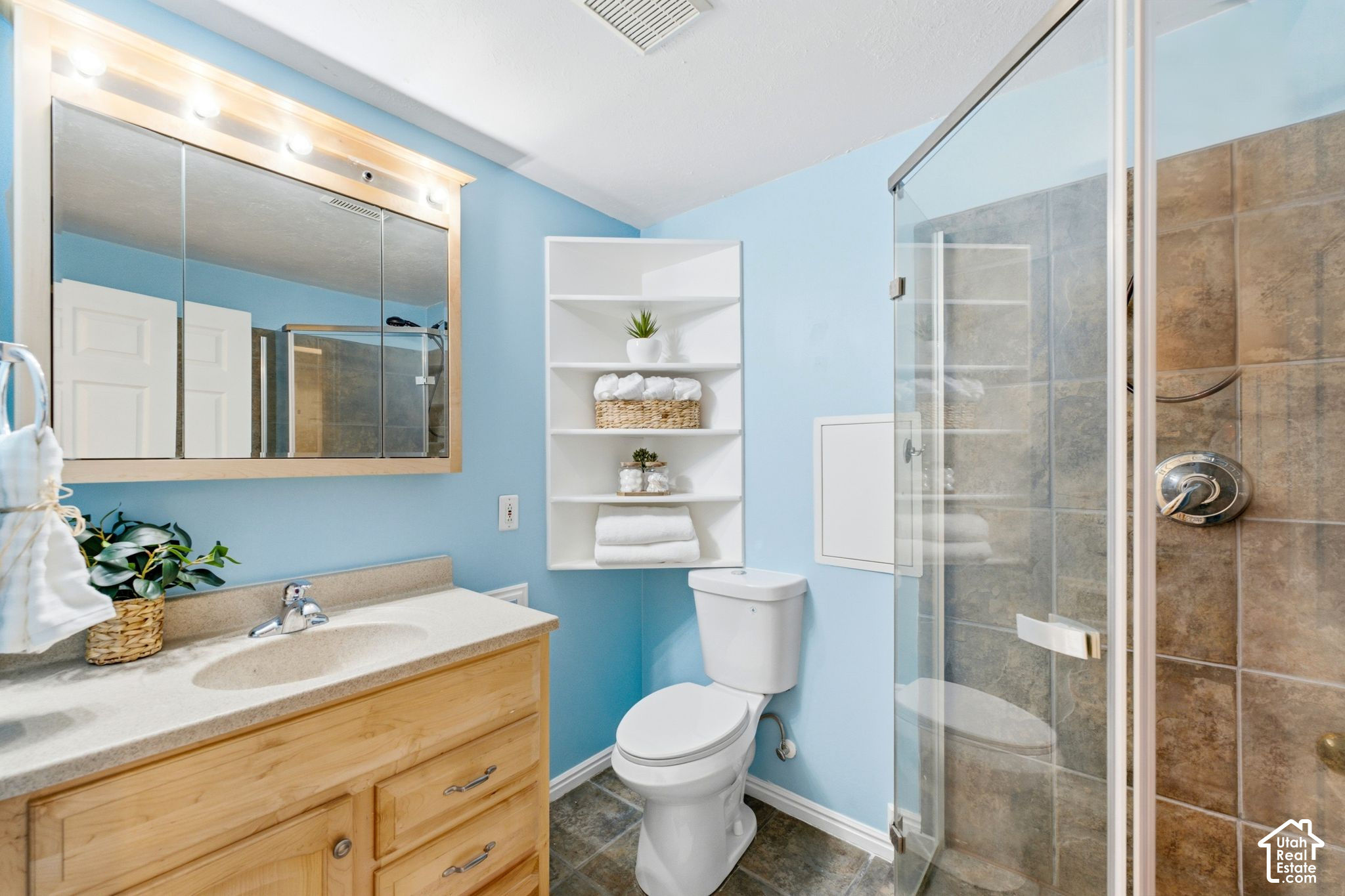 property viewer photo 44