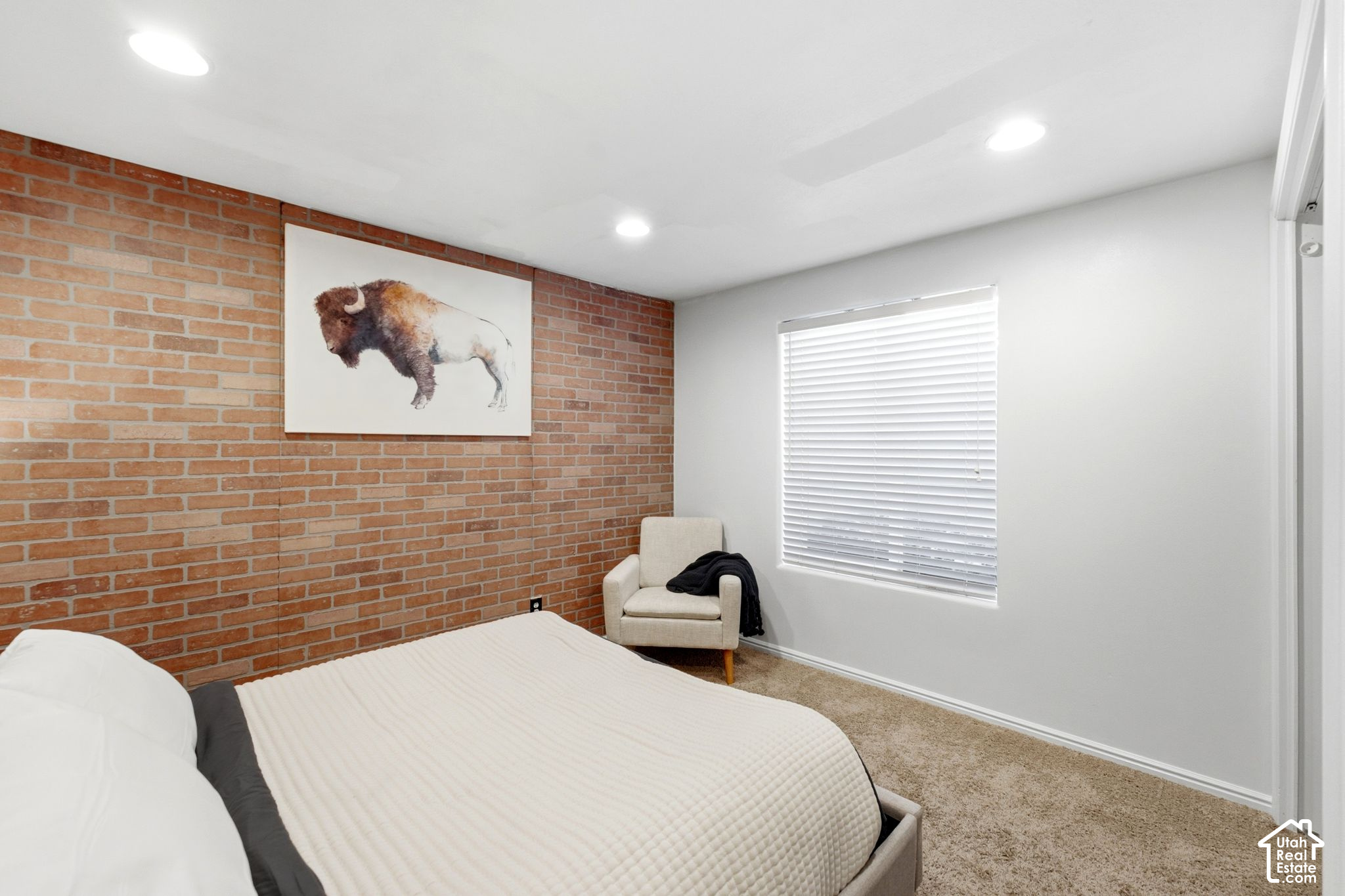 property viewer photo 46