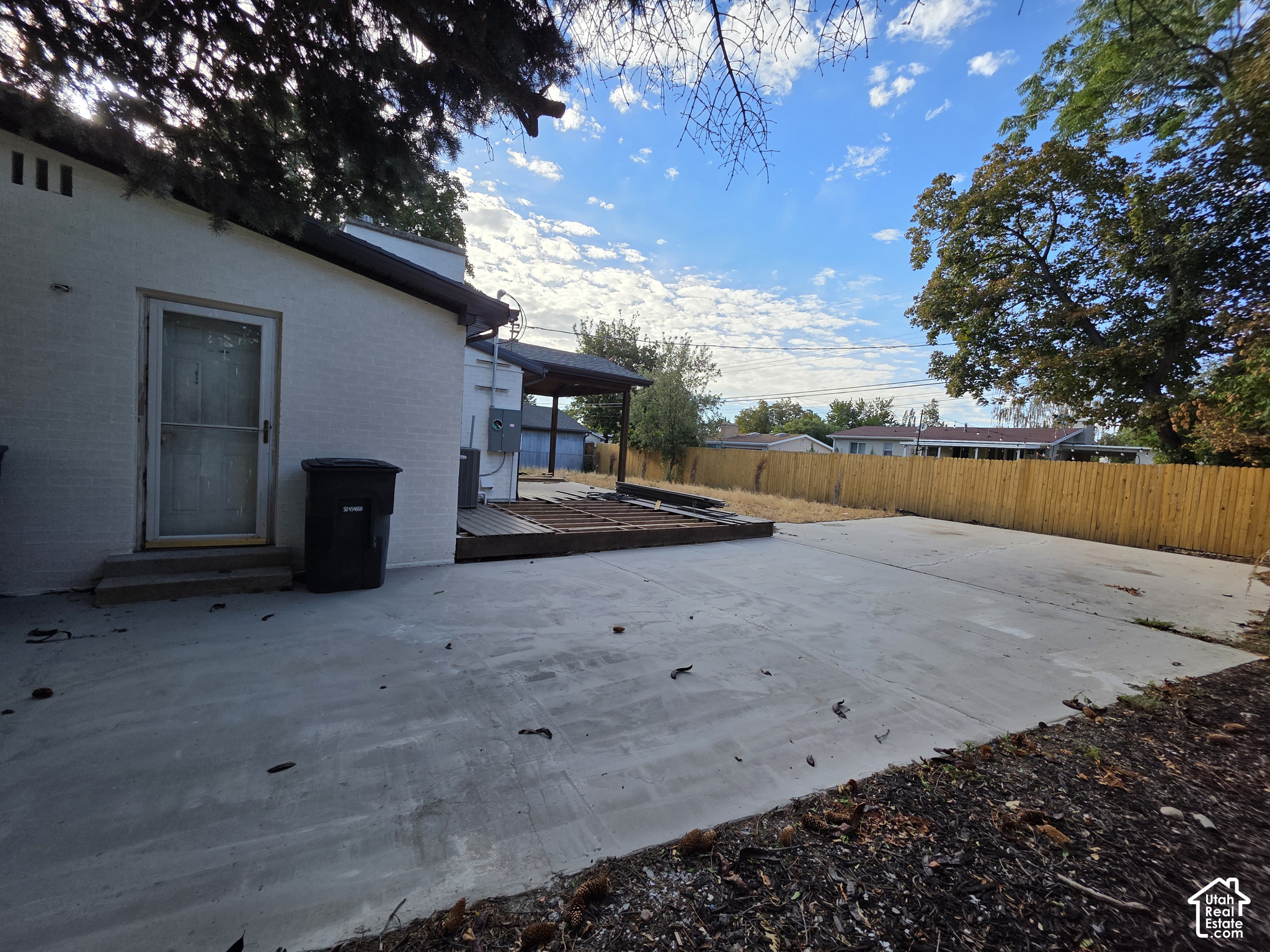 main property photo 6