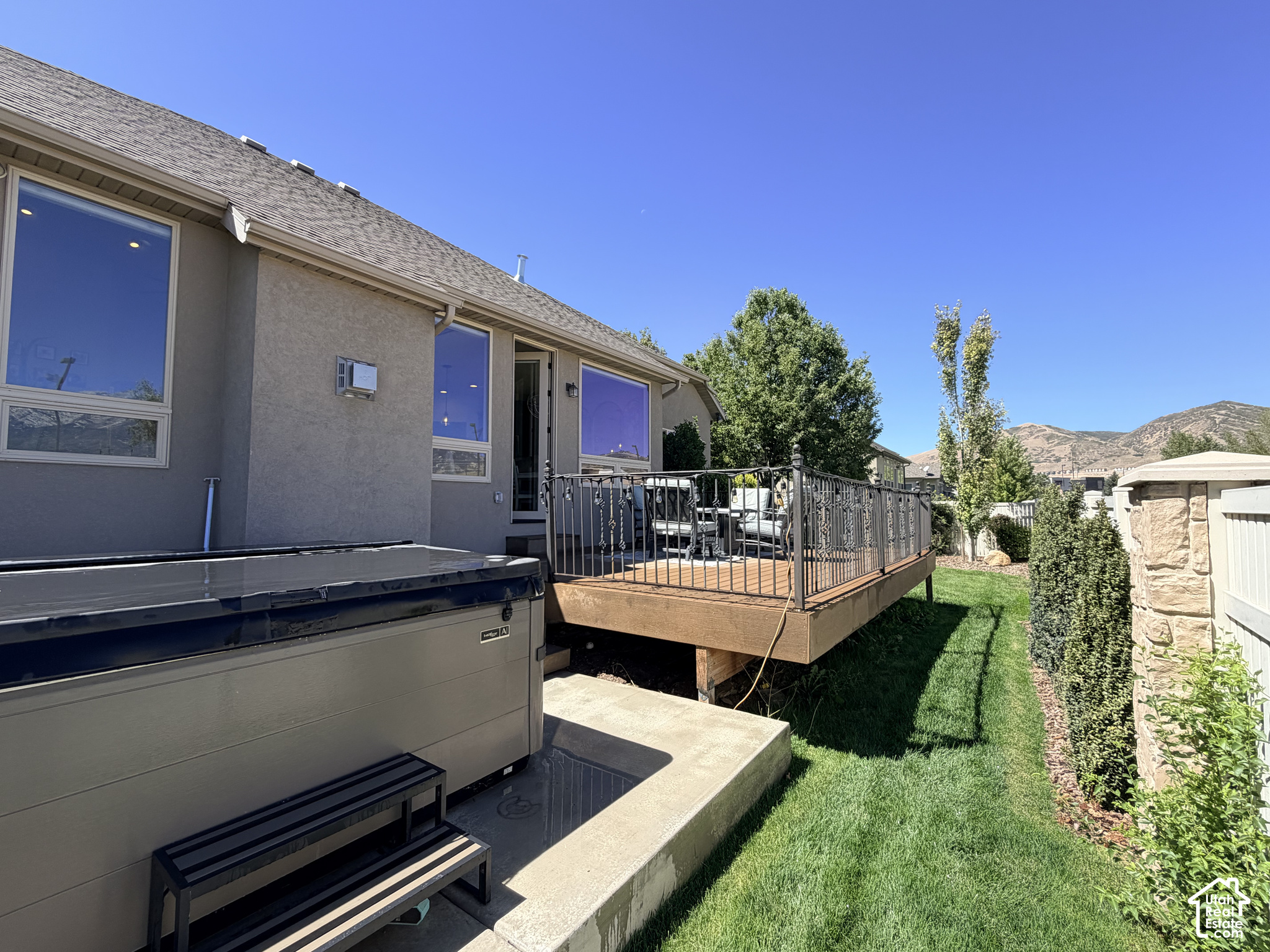 main property photo 27