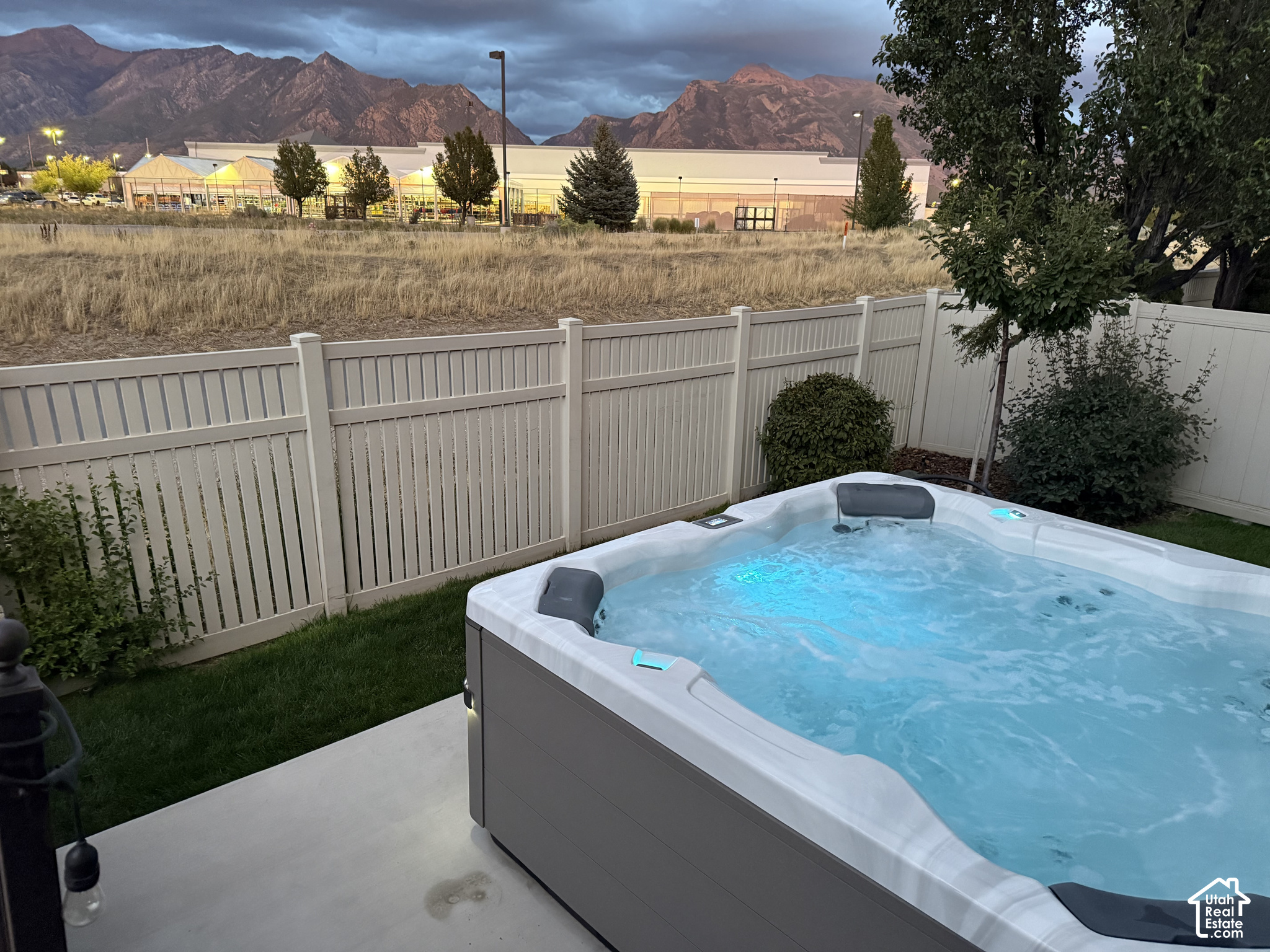 main property photo 45