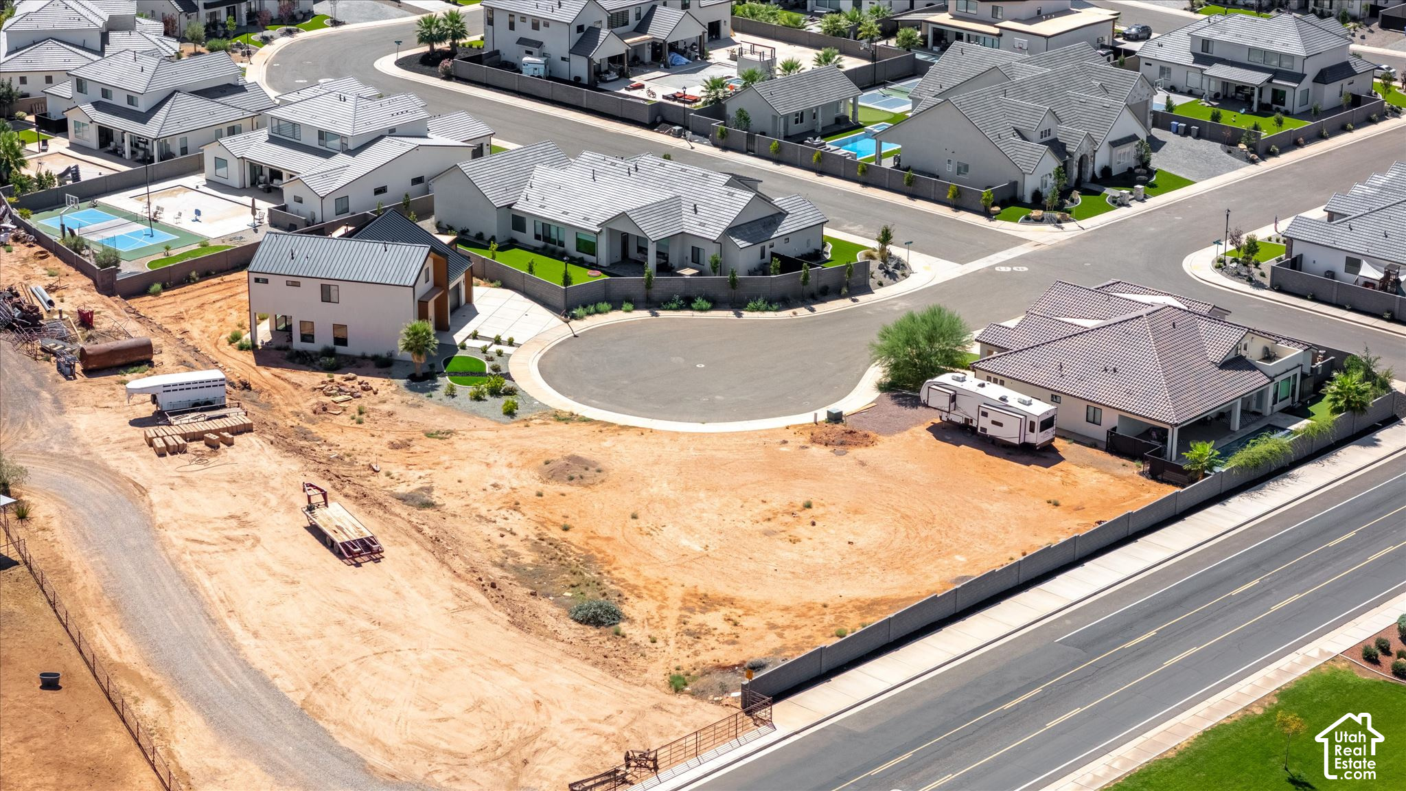 main property photo 5