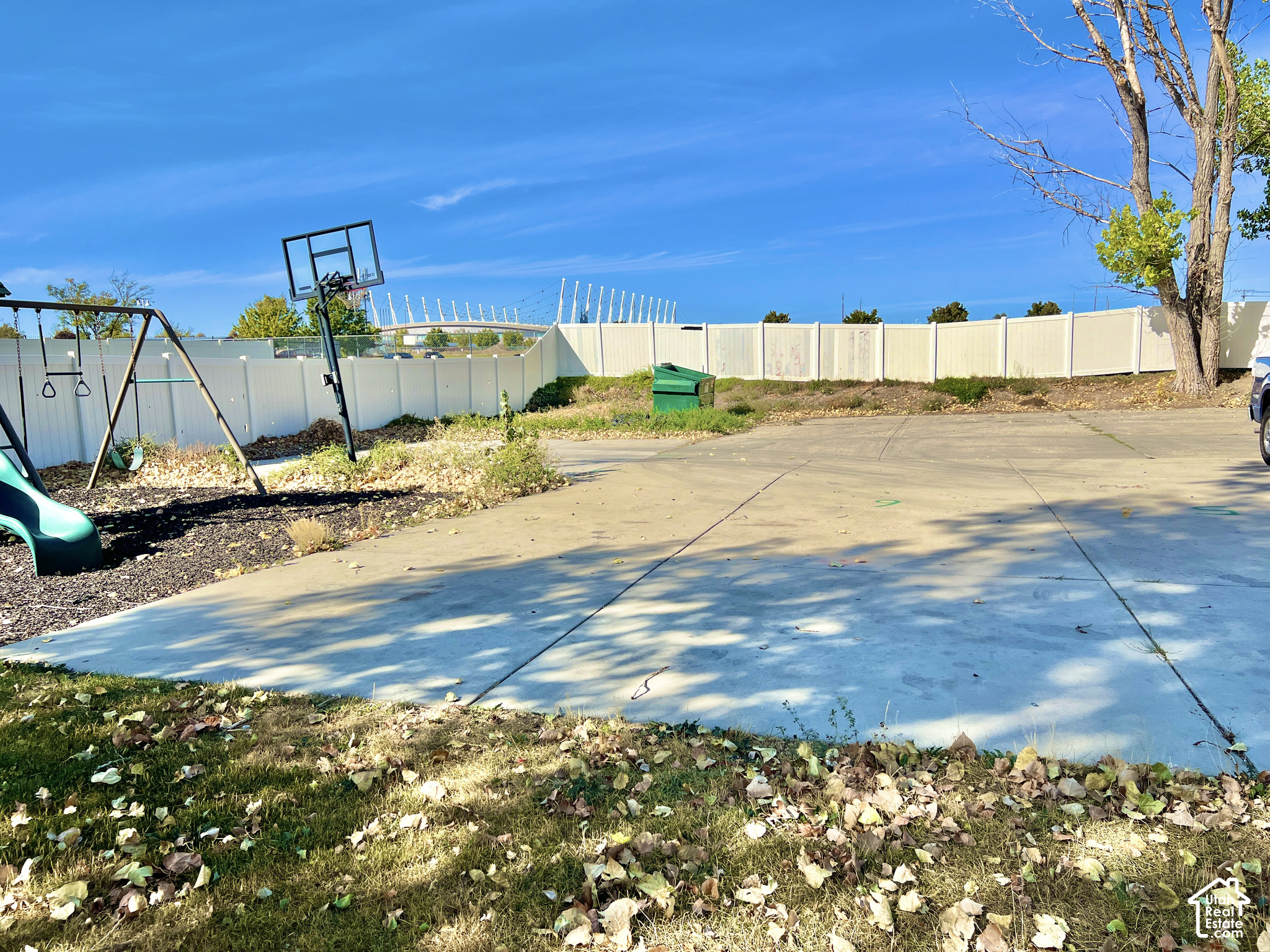 main property photo 44