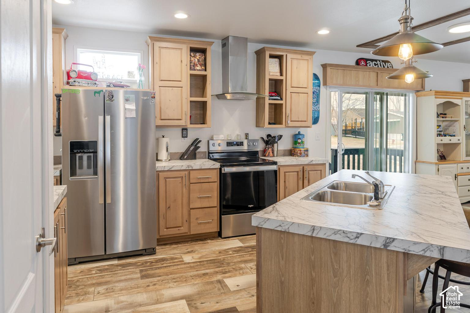main property photo 9