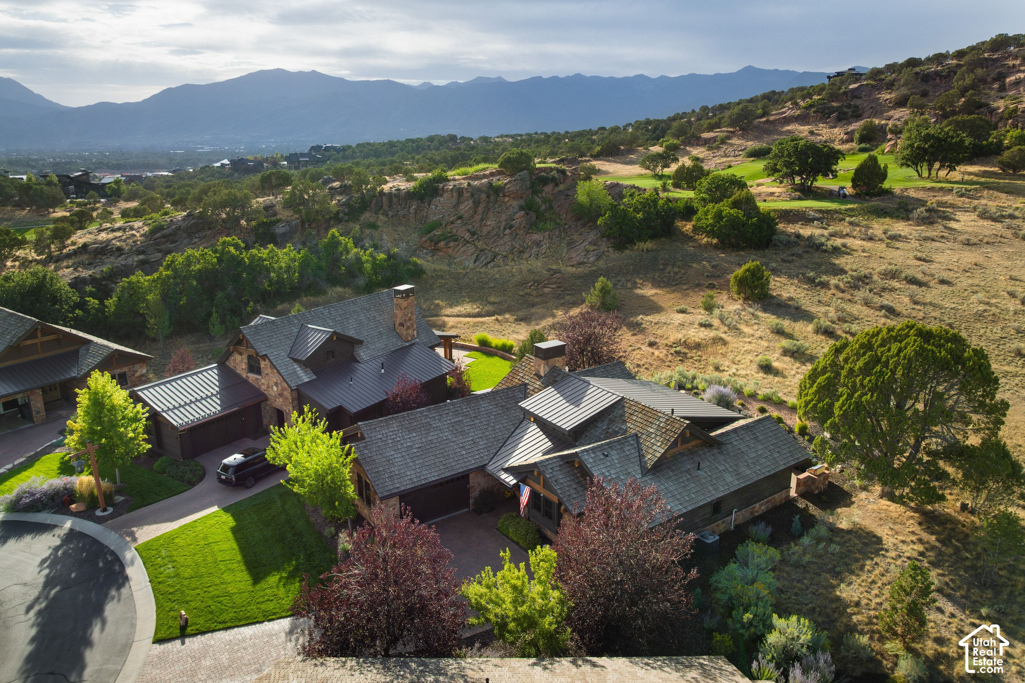 main property photo 36