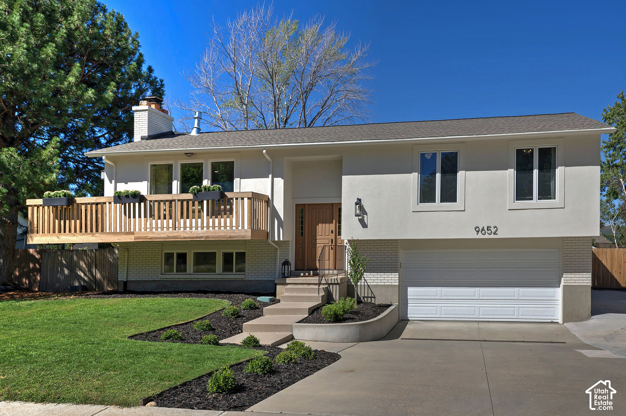 main property photo 11