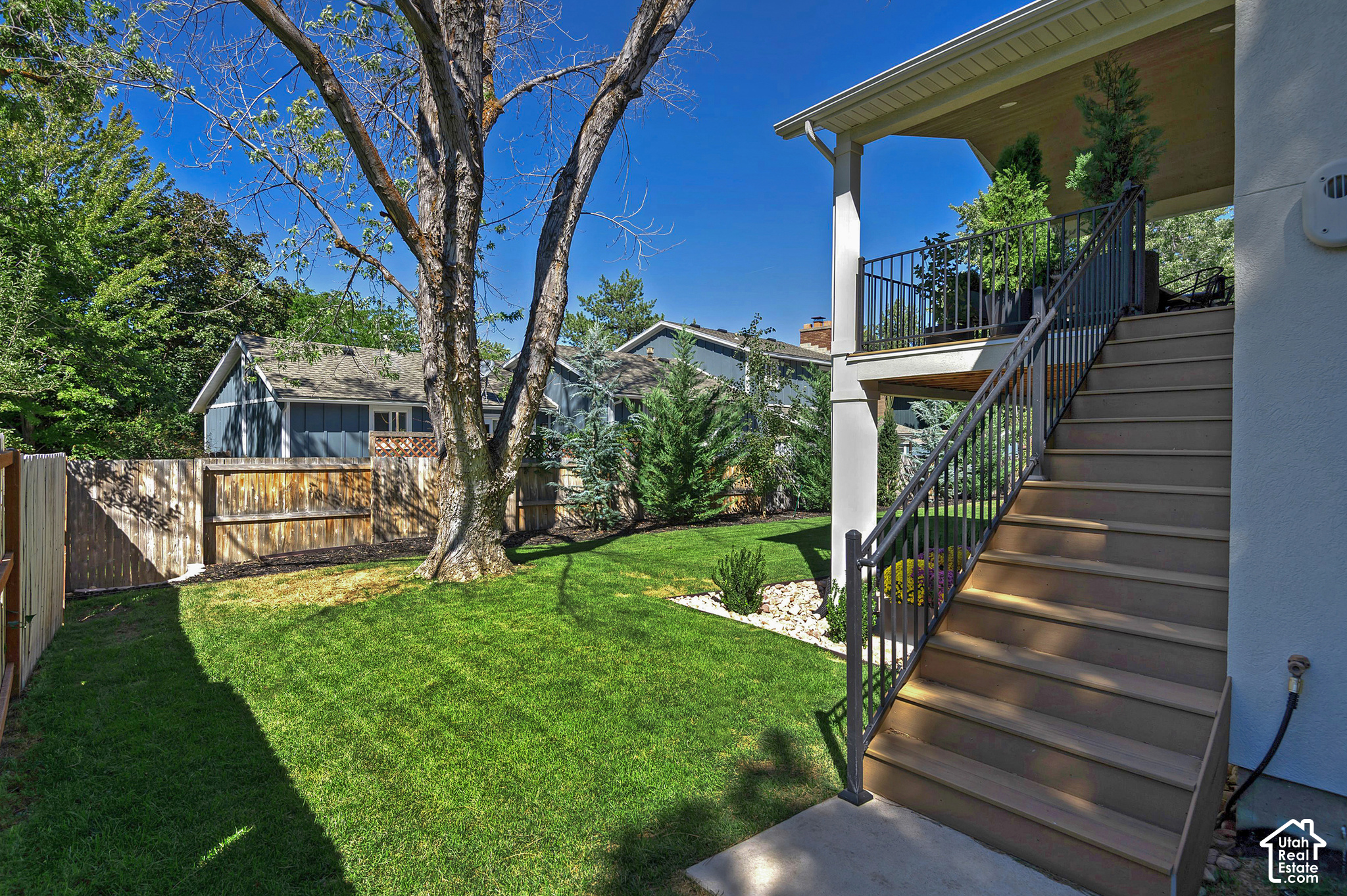 main property photo 47