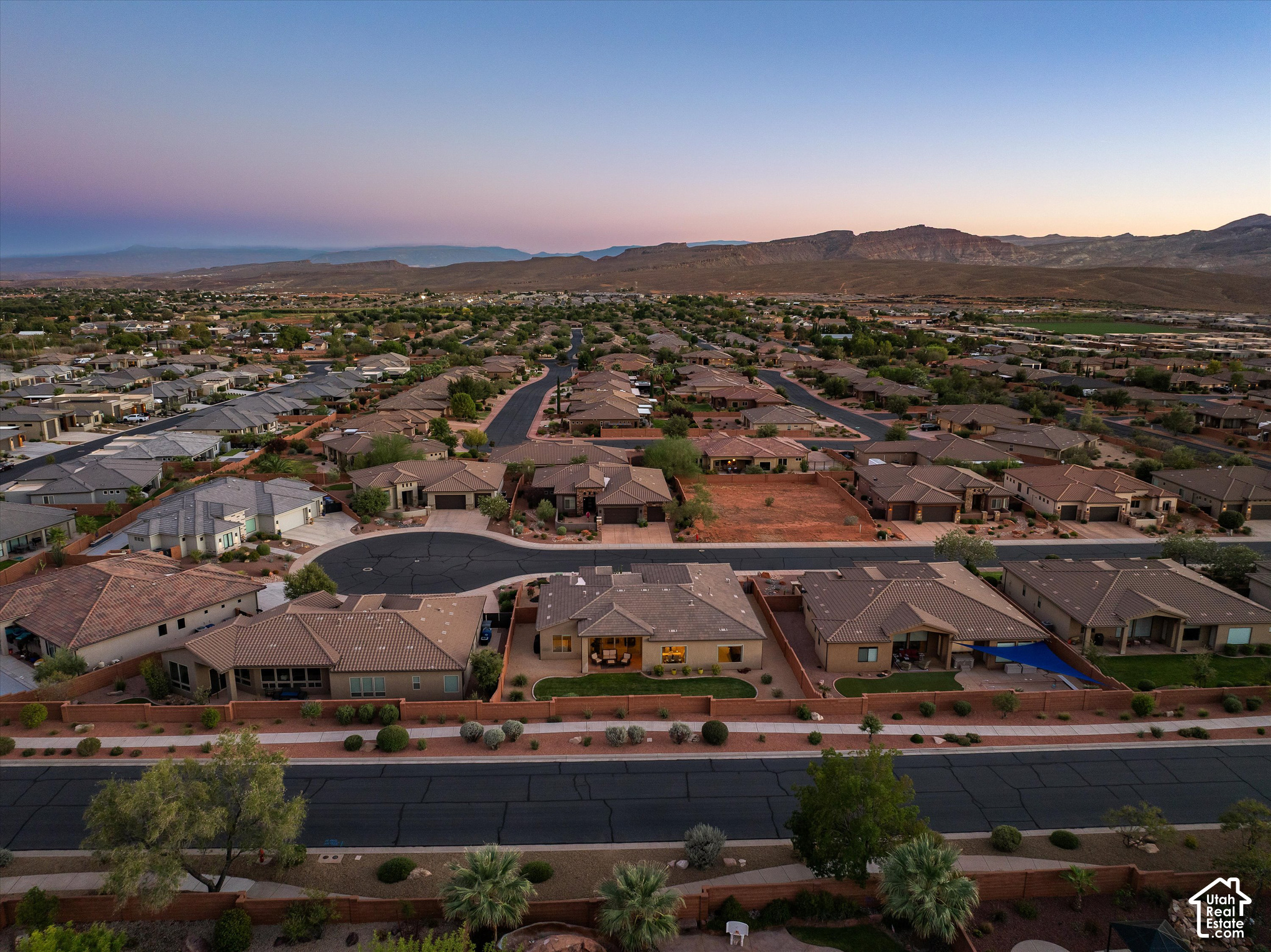 main property photo 40