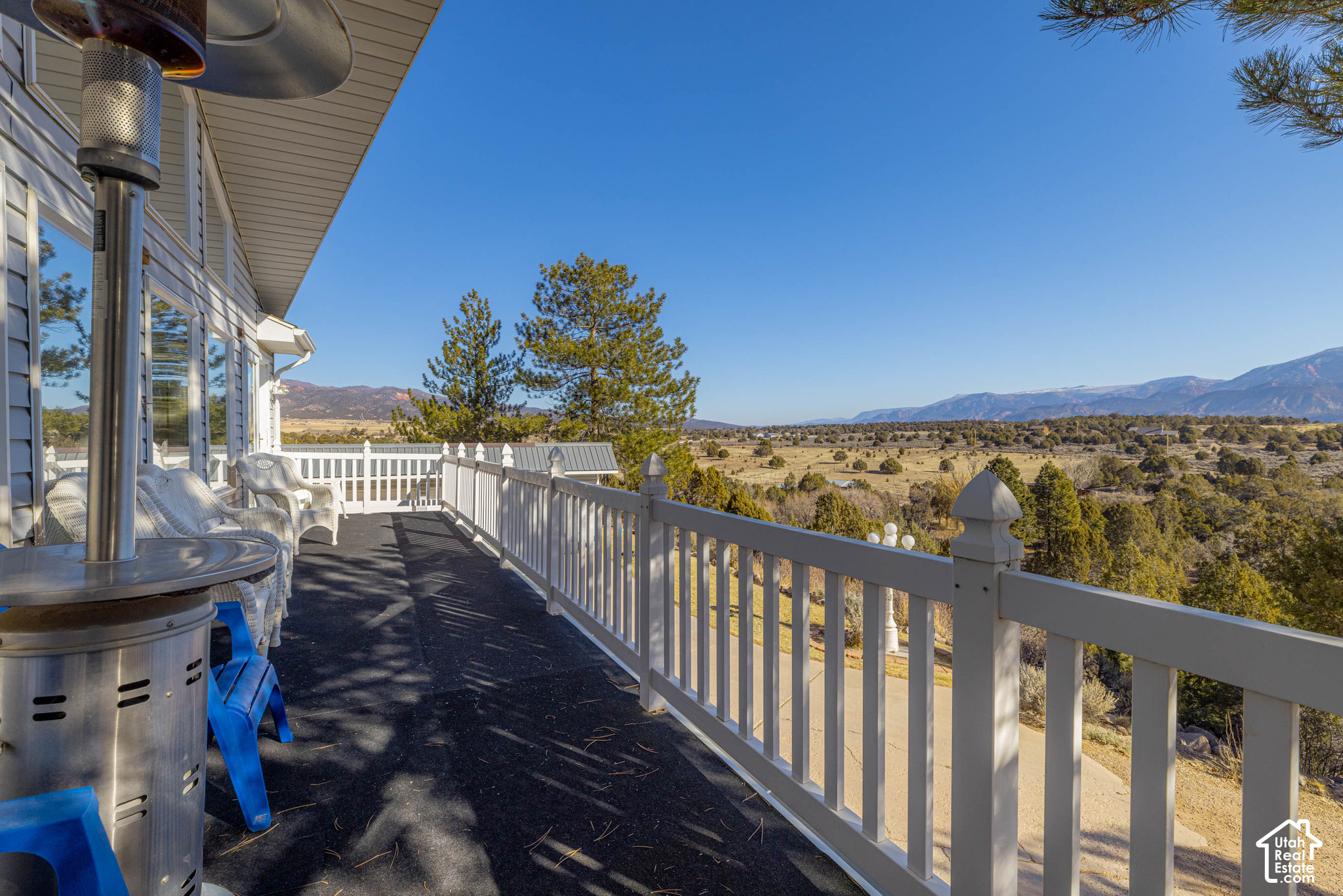 main property photo 41