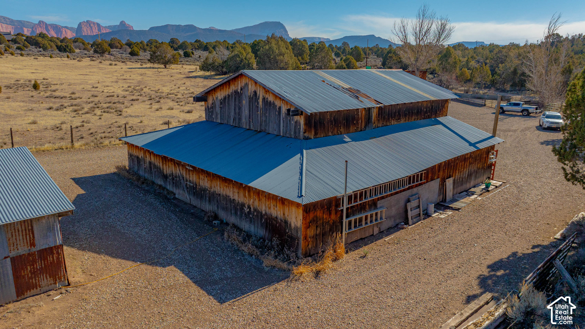 main property photo 81