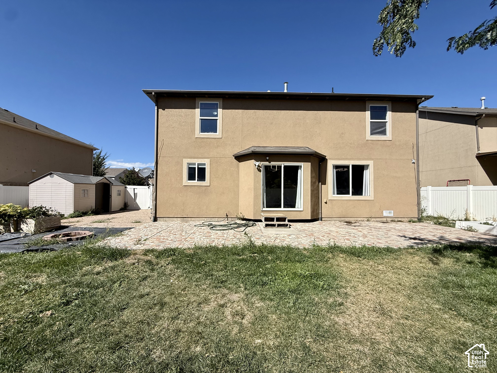 main property photo 25