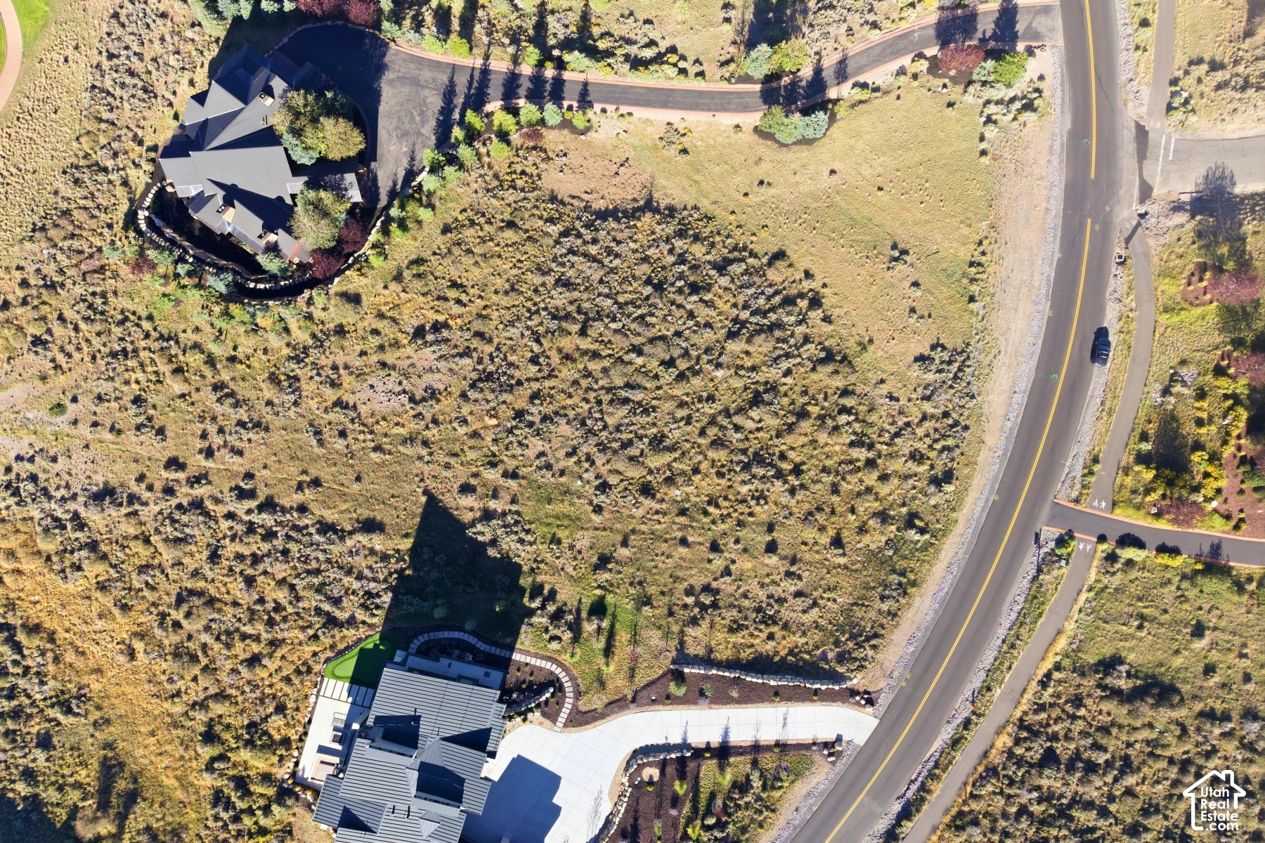 main property photo 11