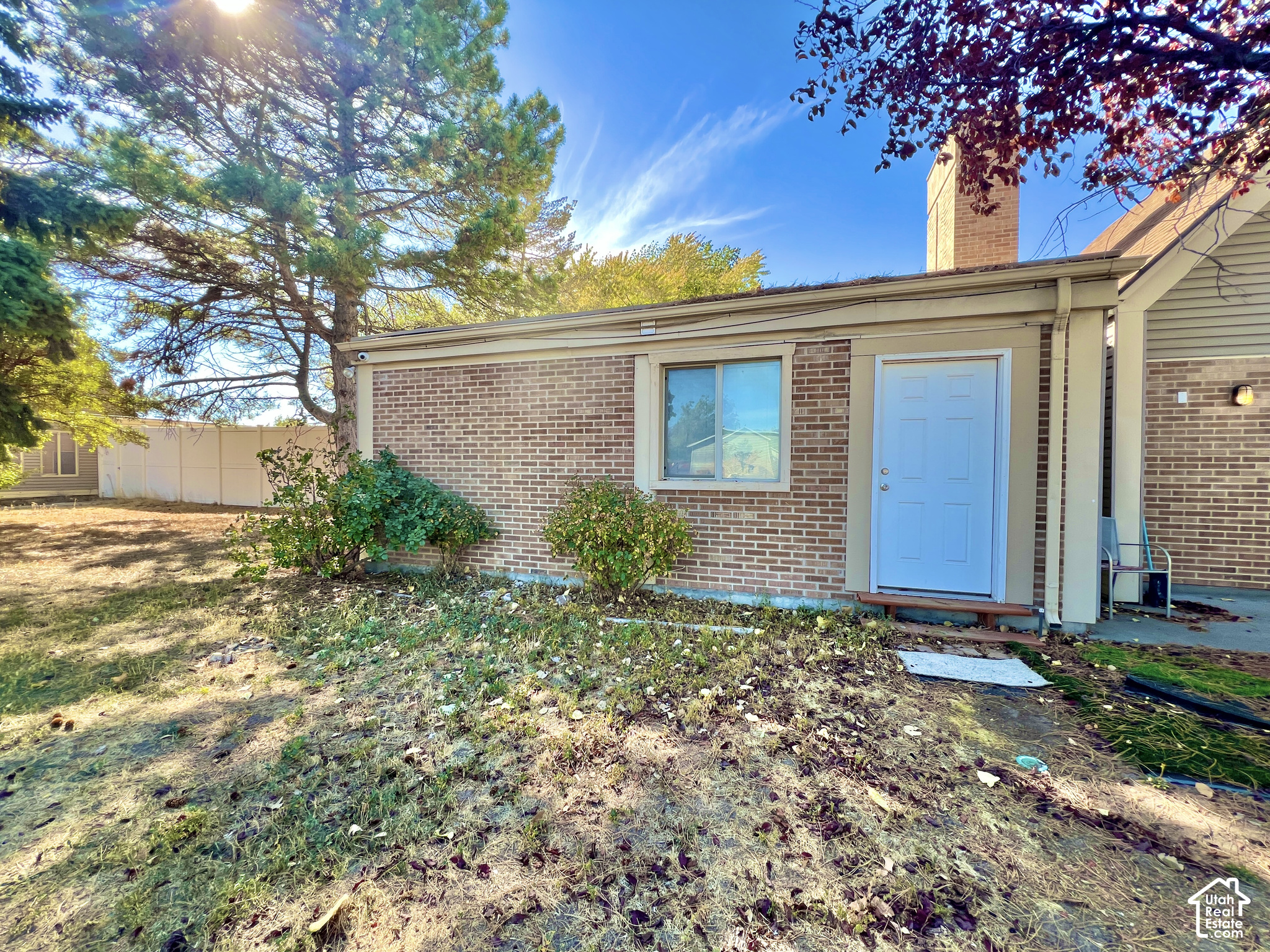 main property photo 27