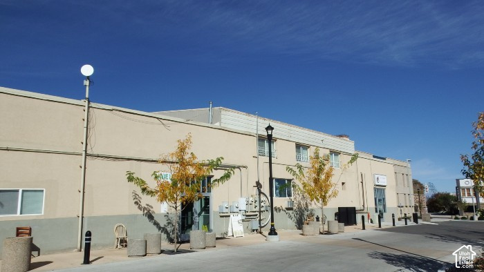 main property photo 29