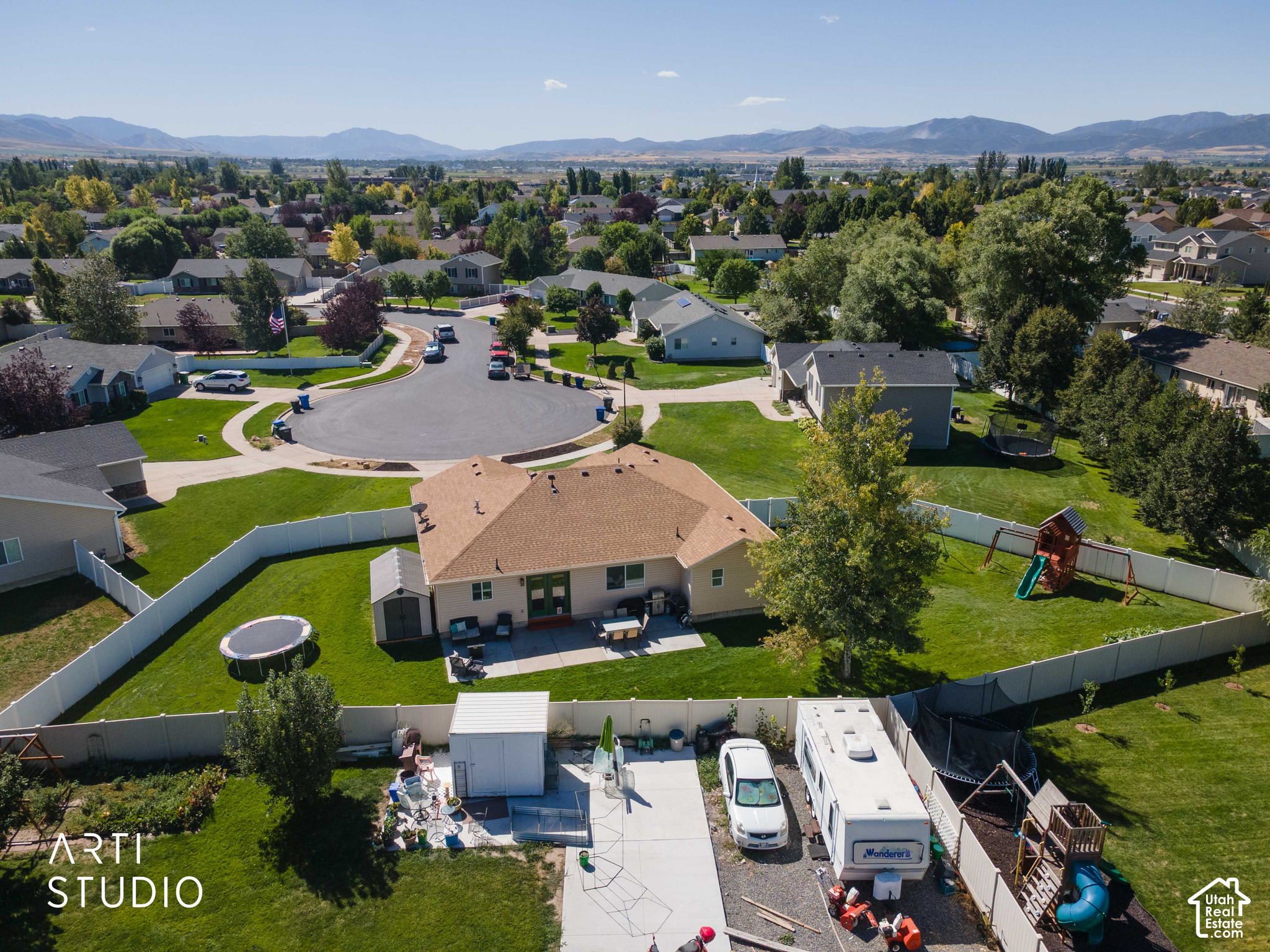 main property photo 38