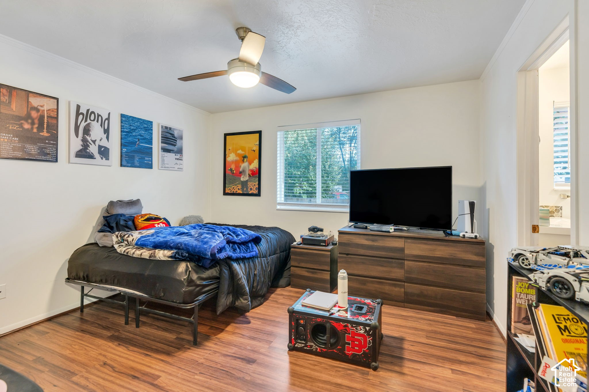 main property photo 6