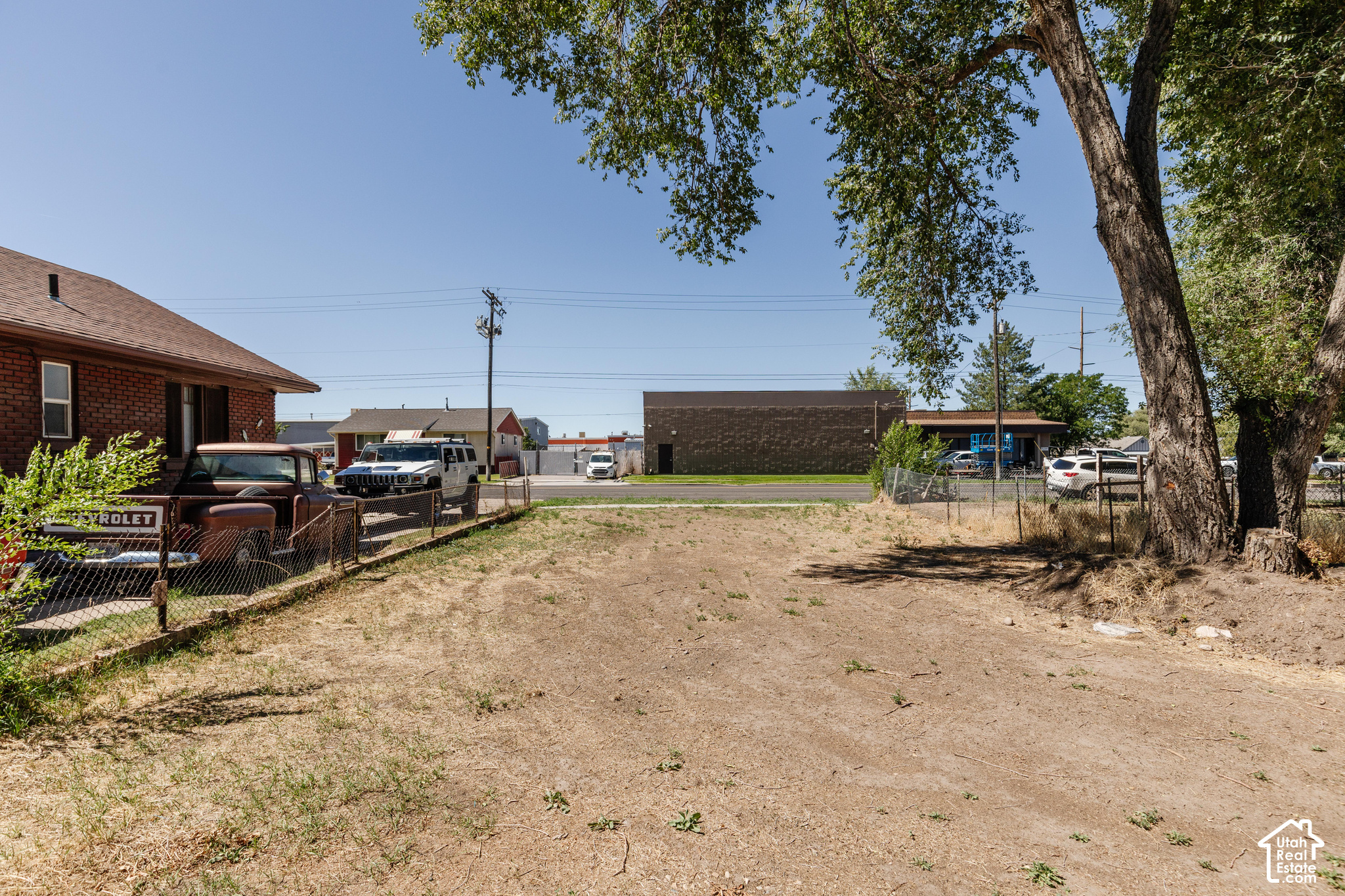 main property photo 24