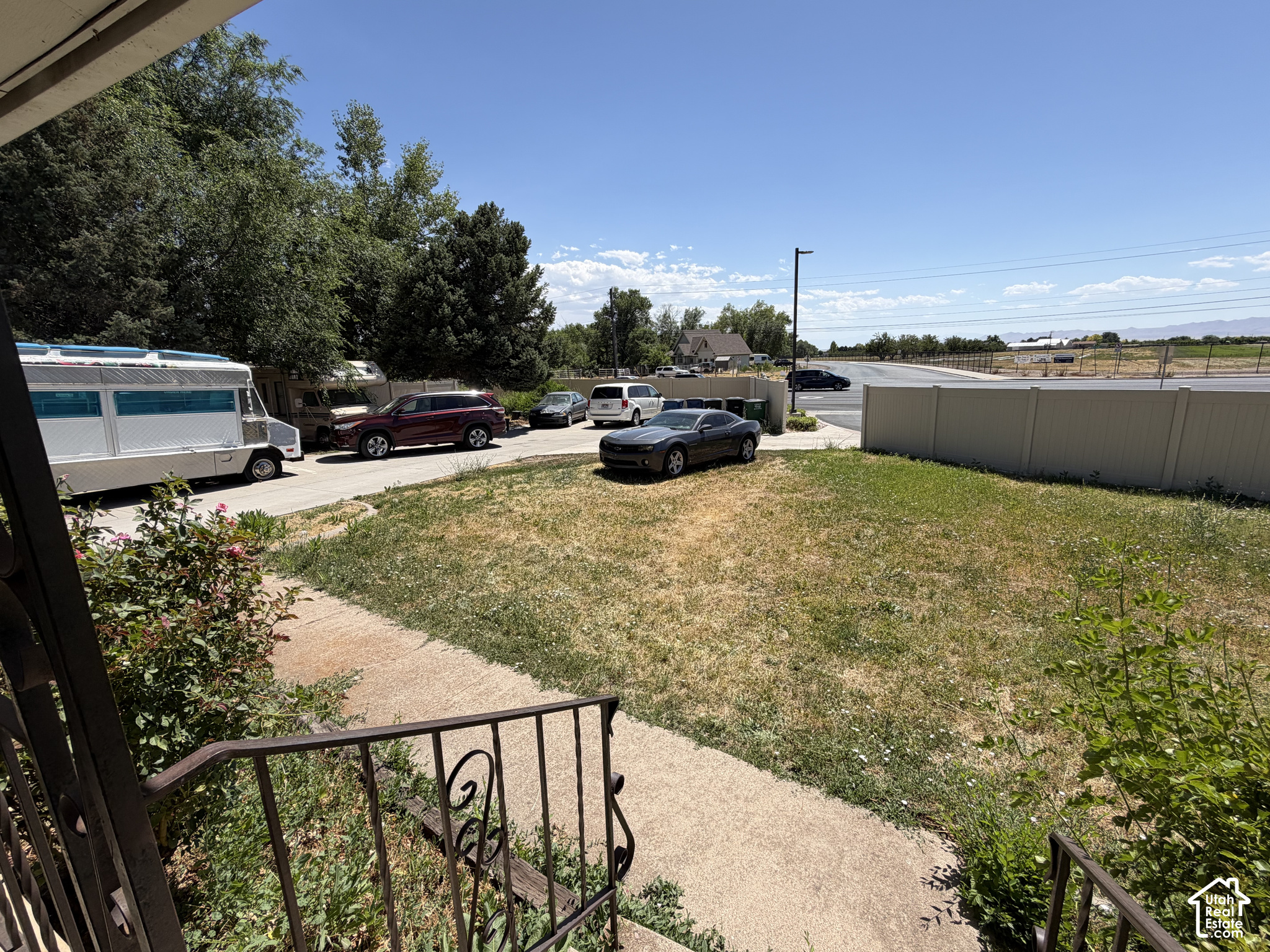 main property photo 24