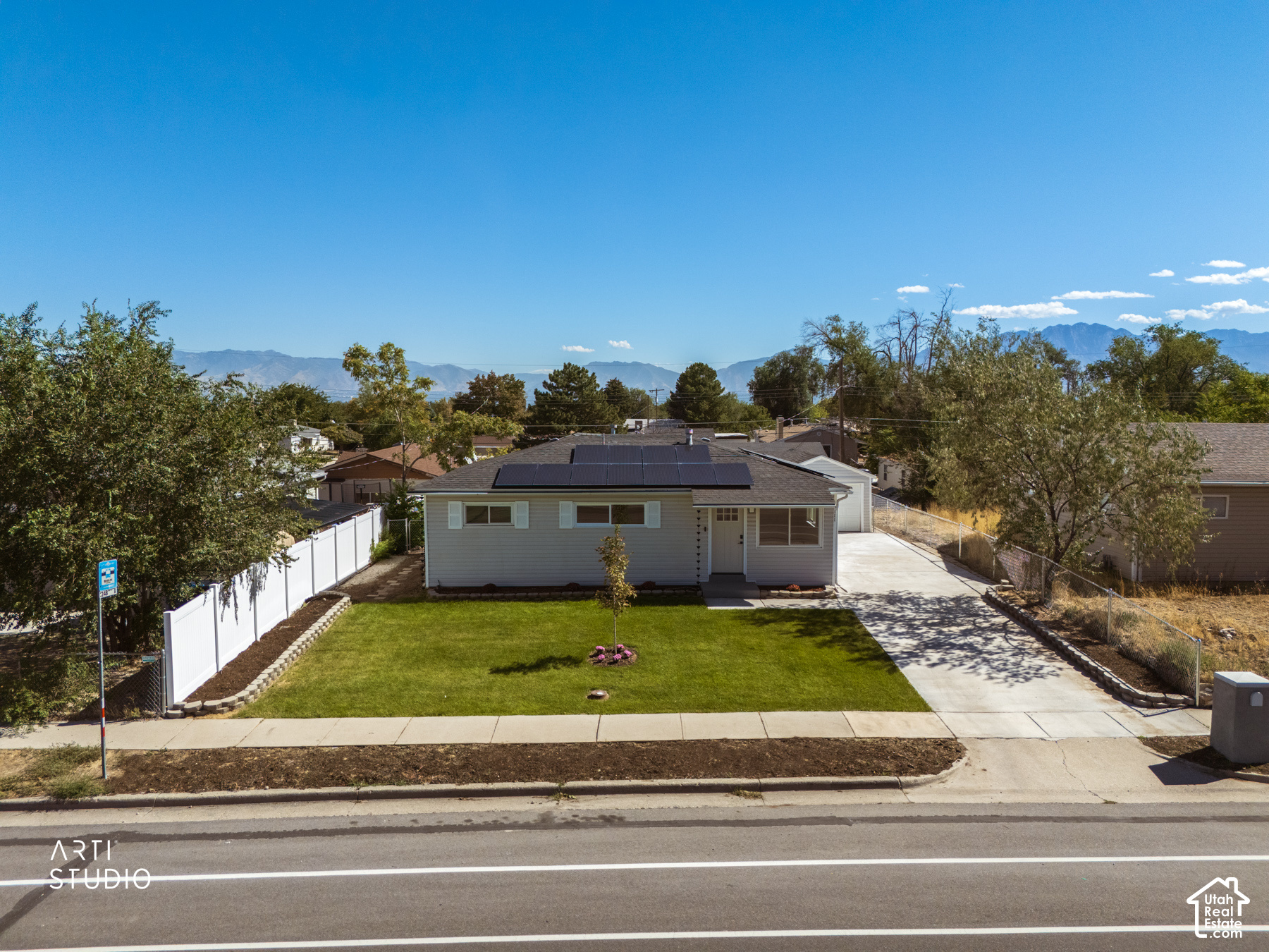 main property photo 33