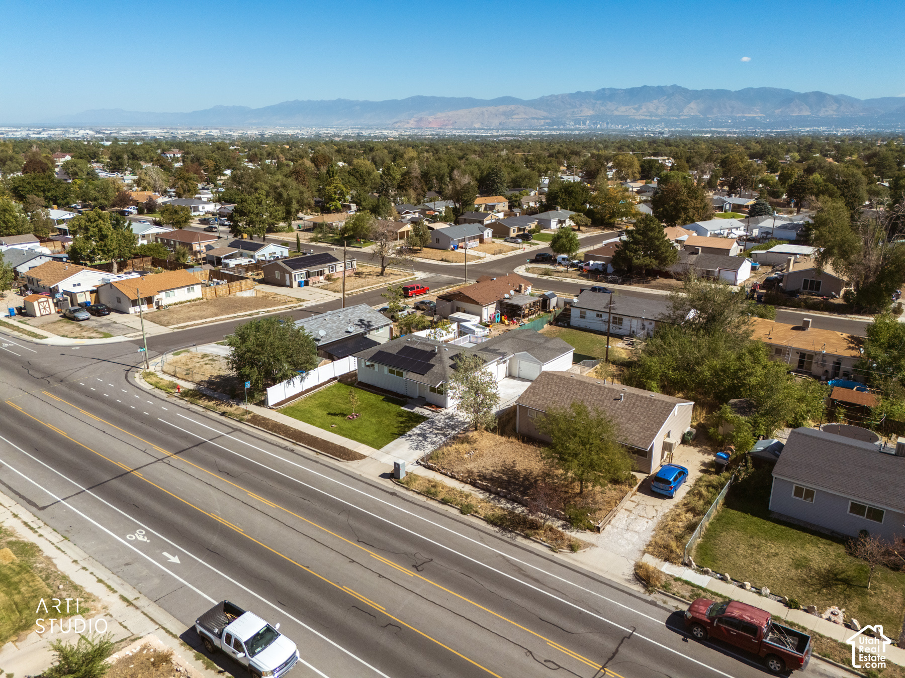 main property photo 41