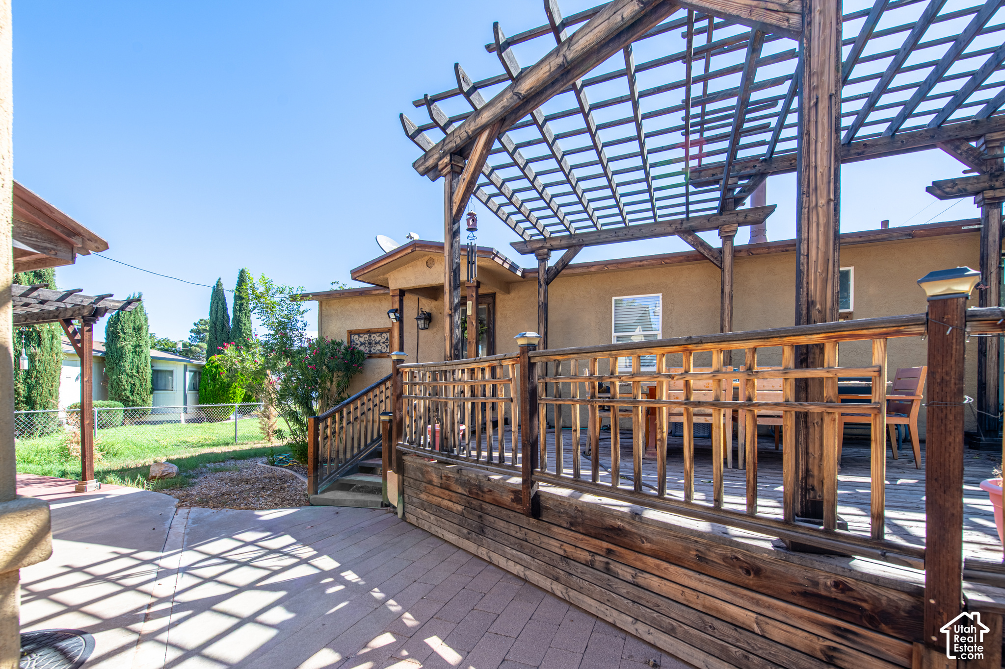 main property photo 33