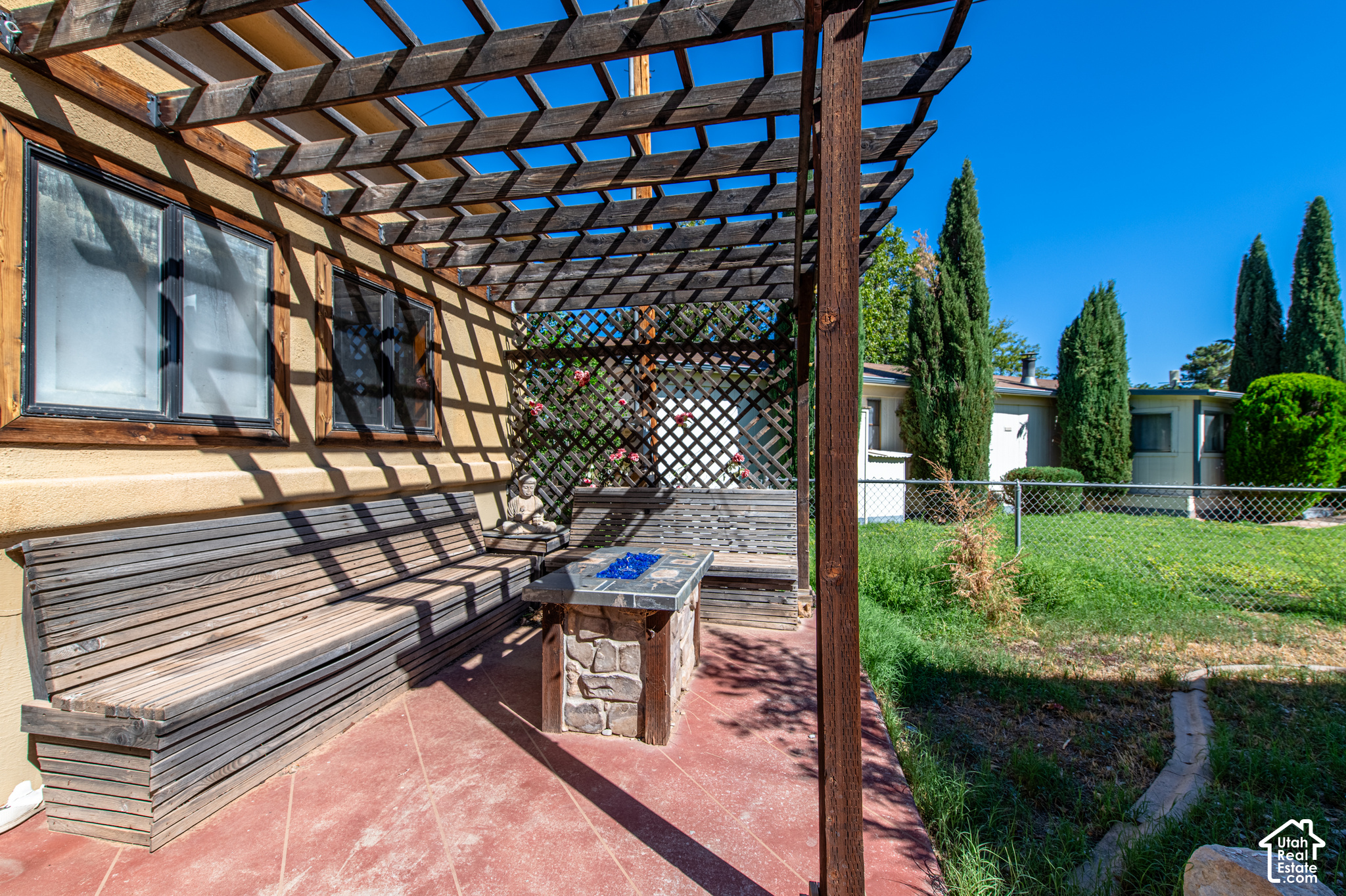 main property photo 35