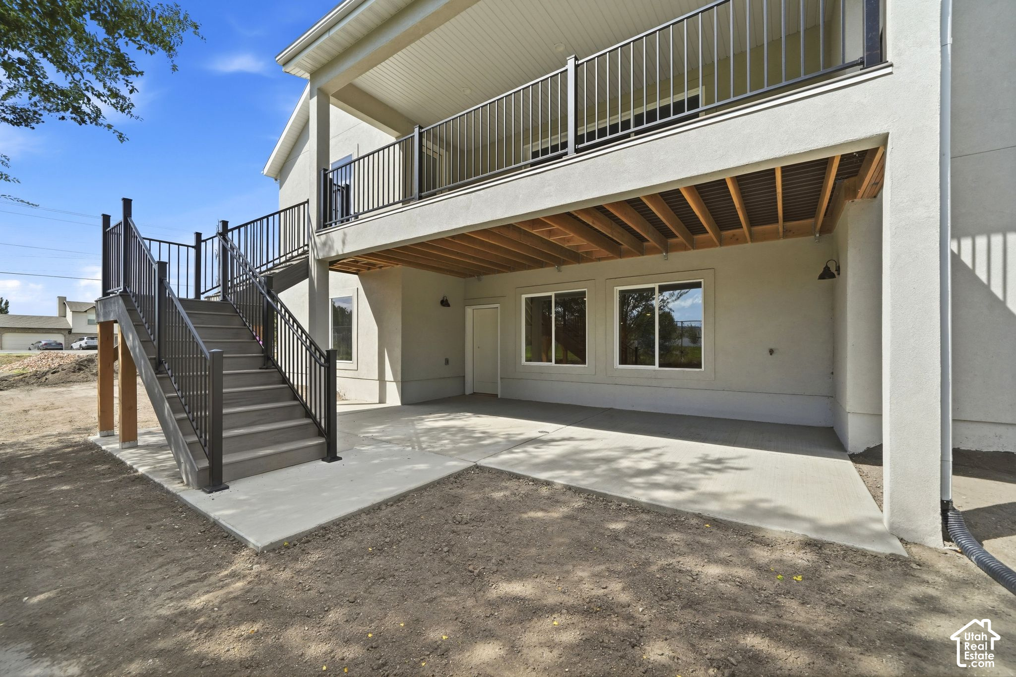 main property photo 18