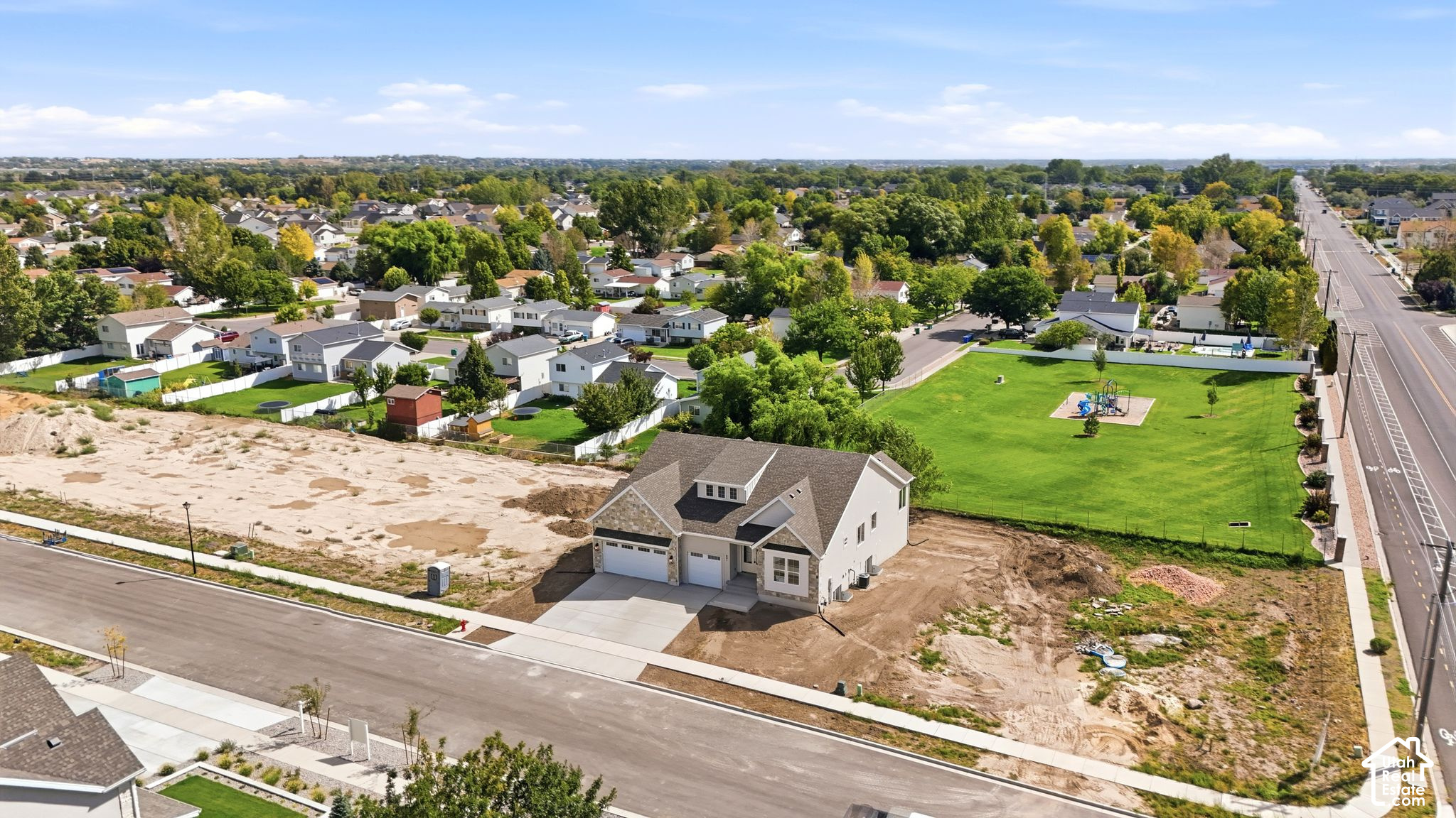 main property photo 21