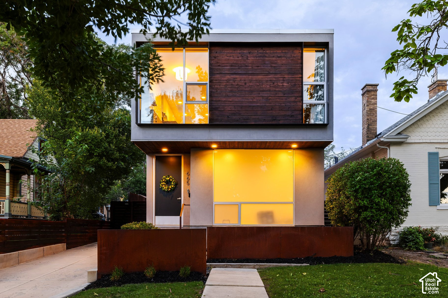 main property photo 44