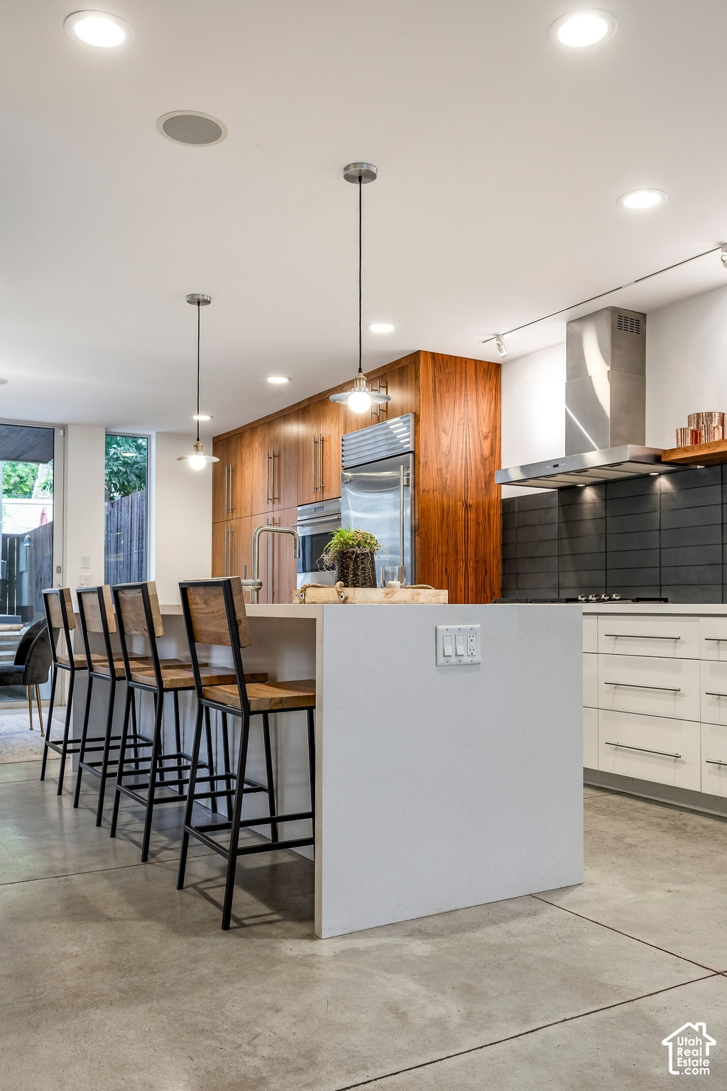 main property photo 60