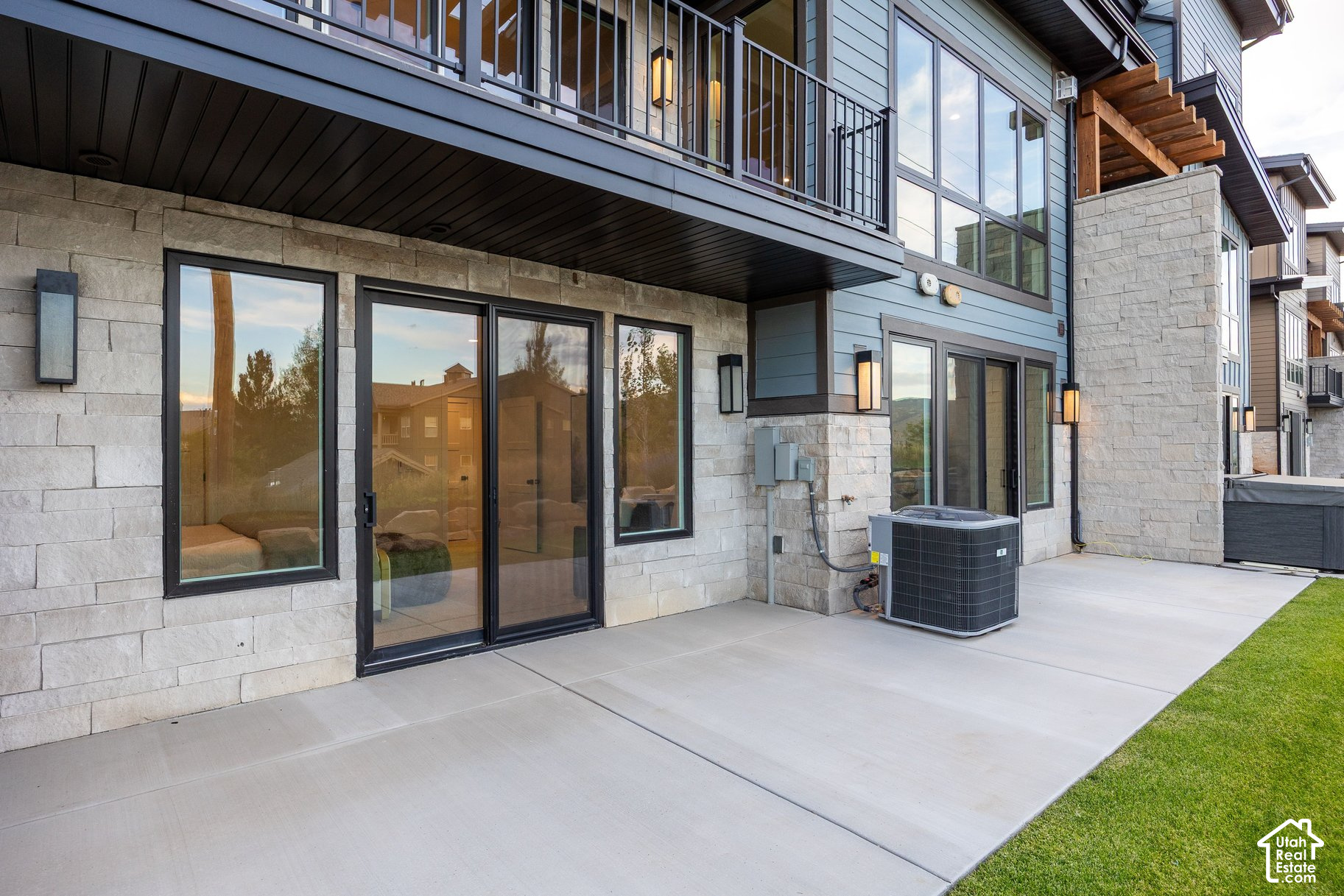 main property photo 45