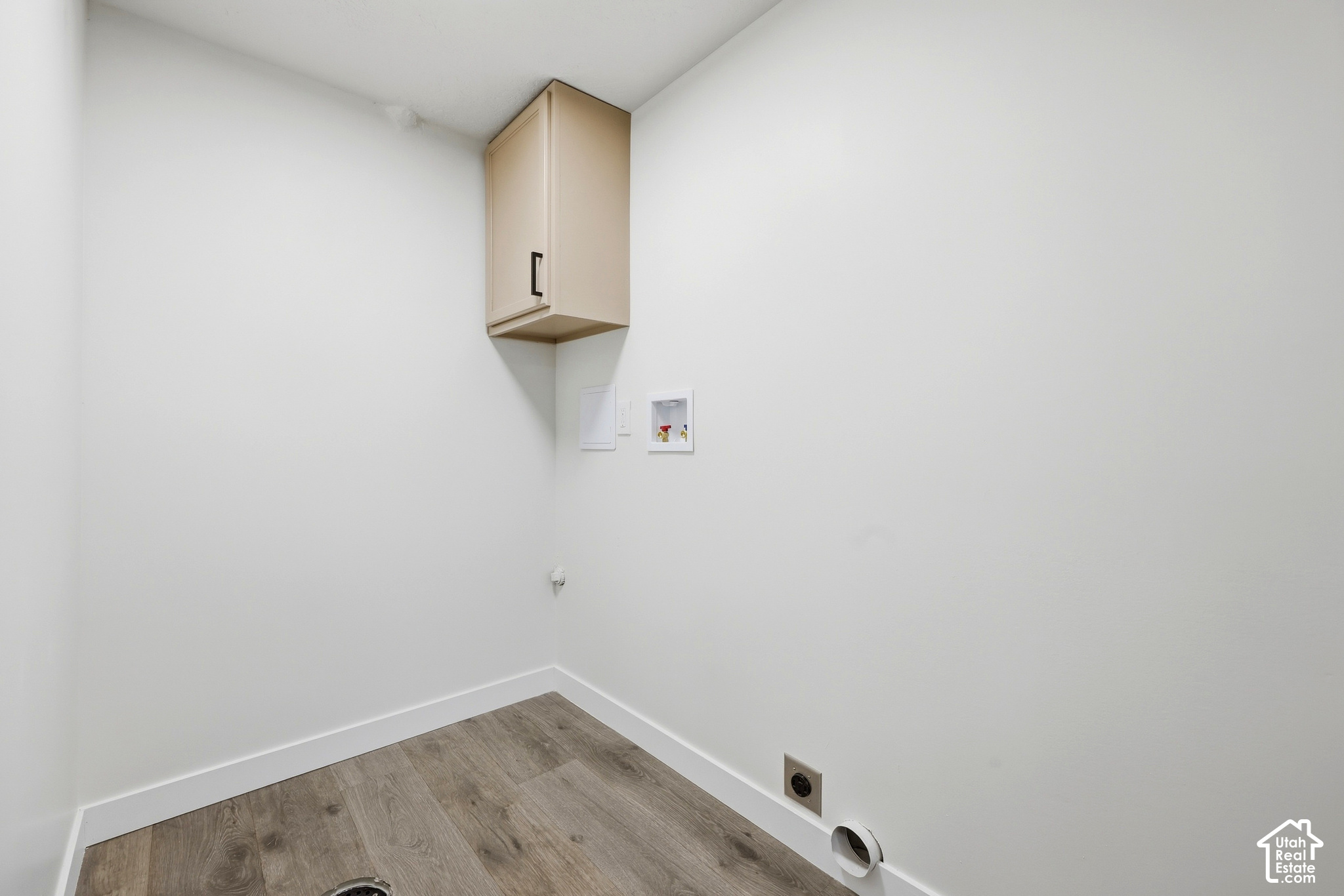 main property photo 25