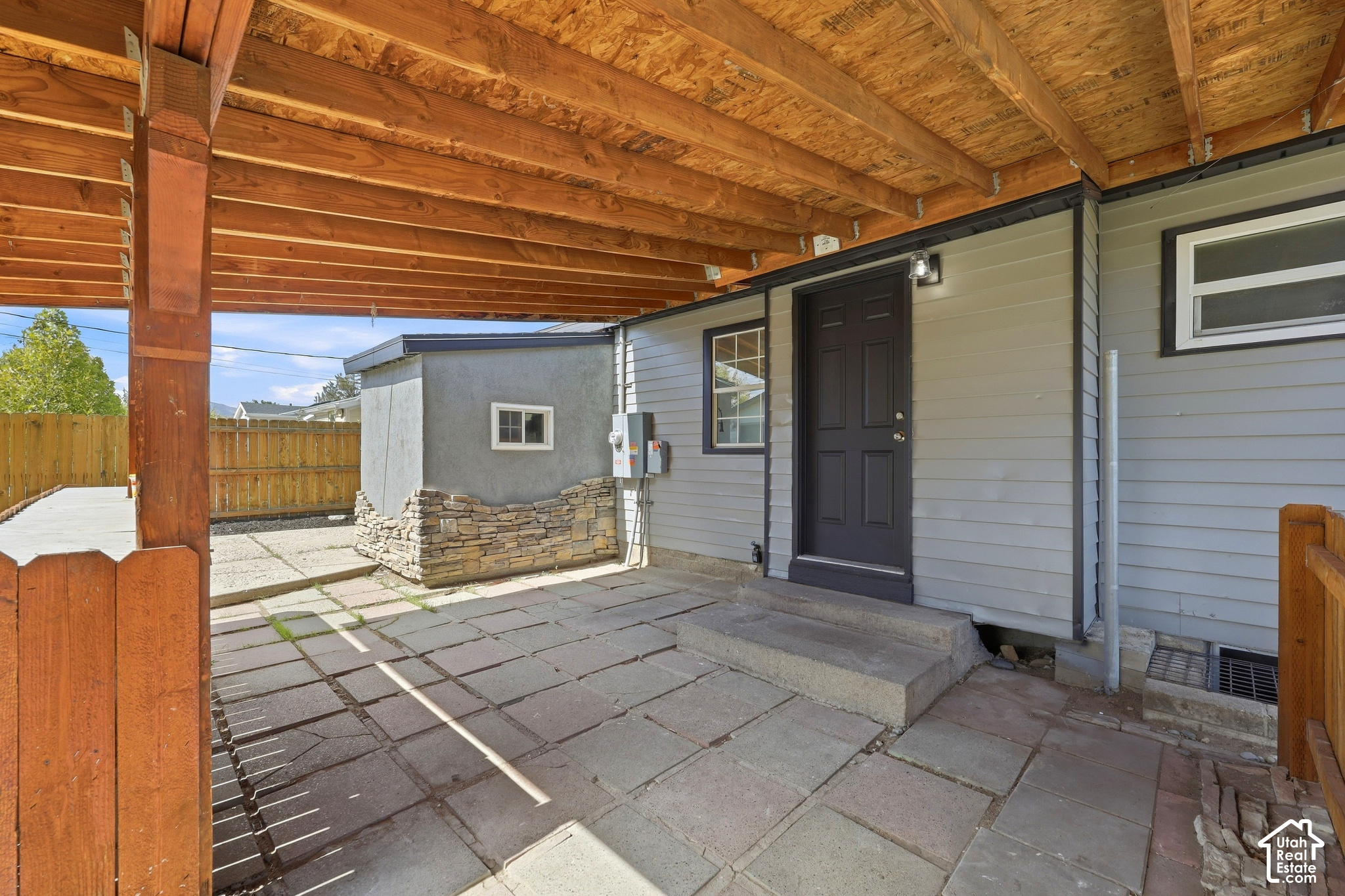 main property photo 33