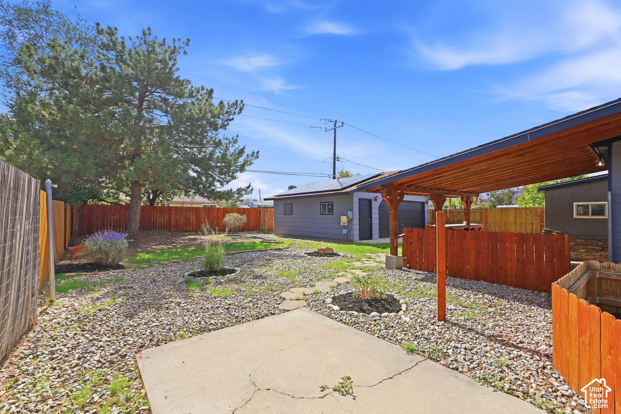 main property photo 34