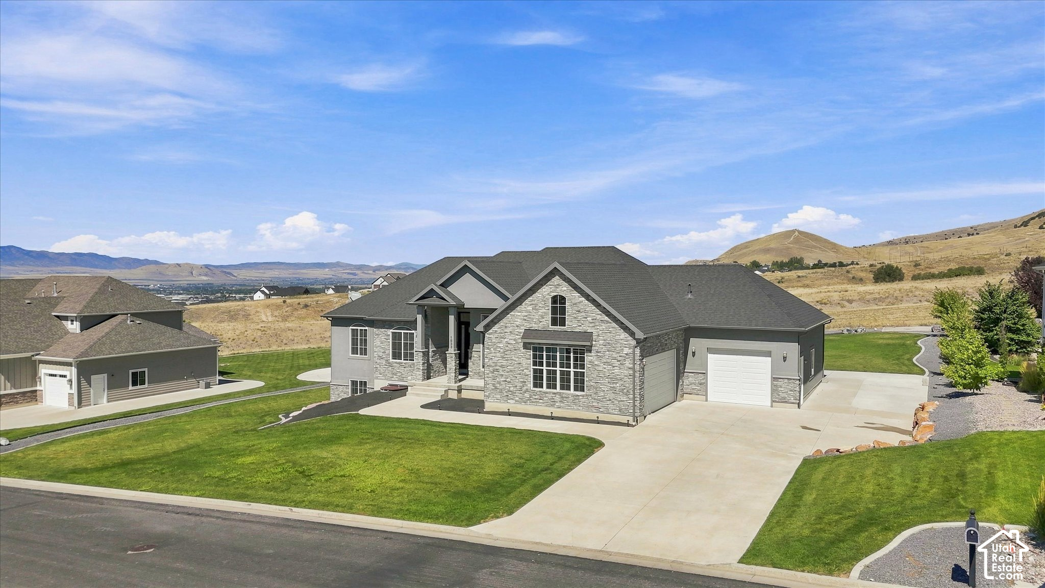 main property photo 51