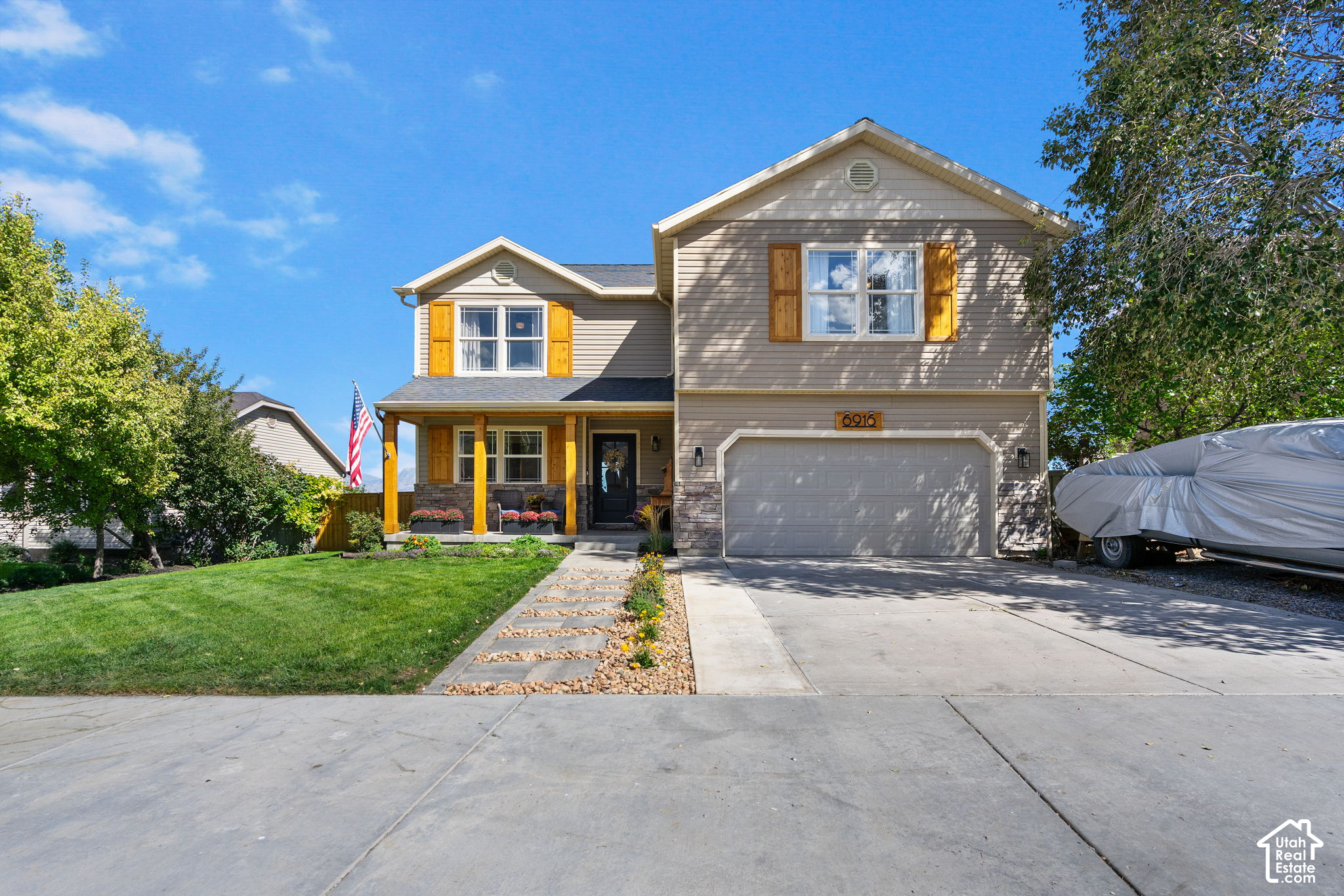 main property photo 6