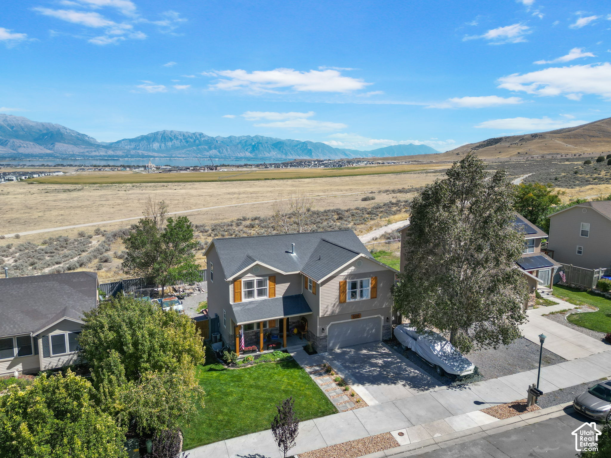 main property photo 8