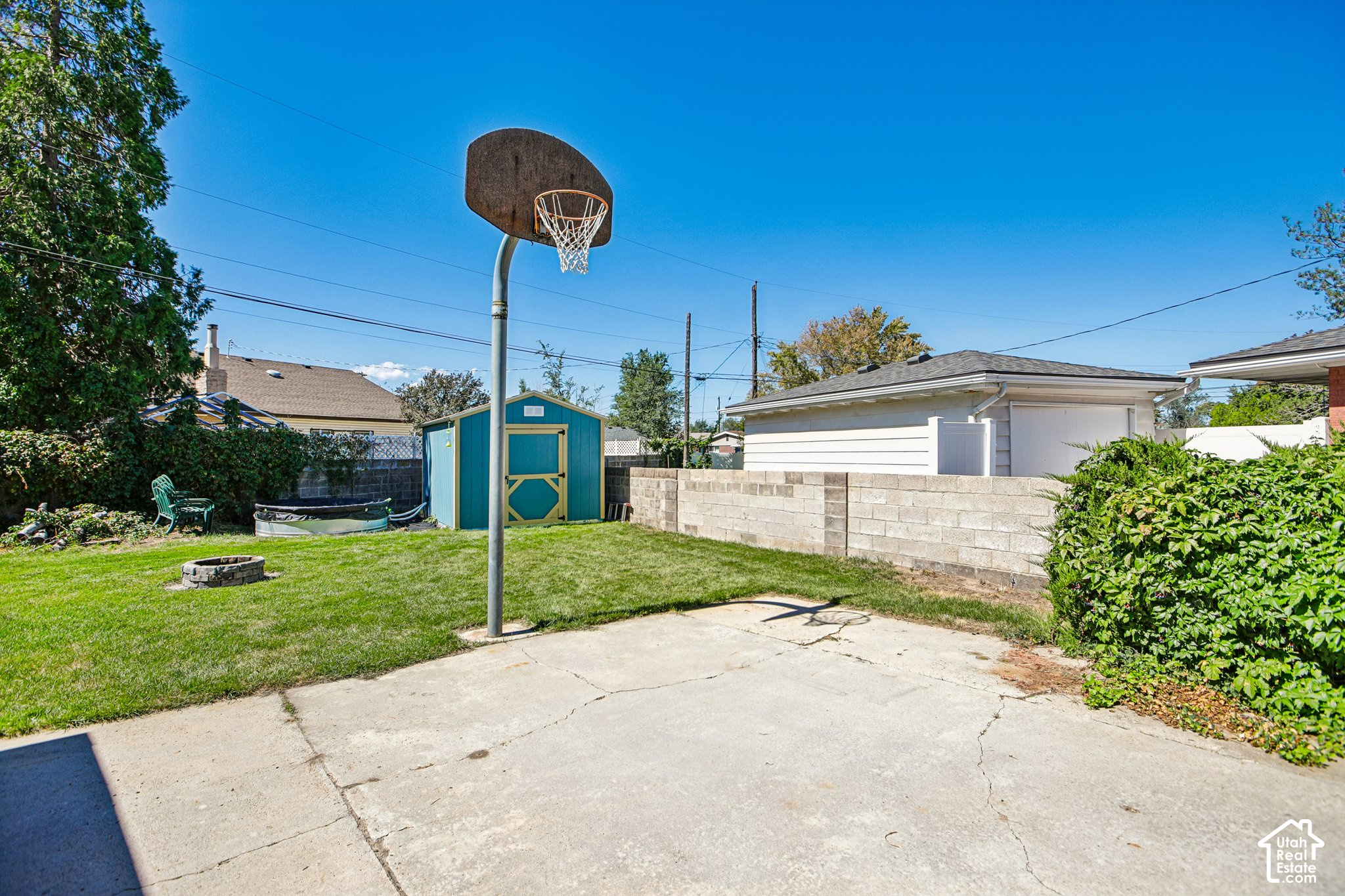 main property photo 24
