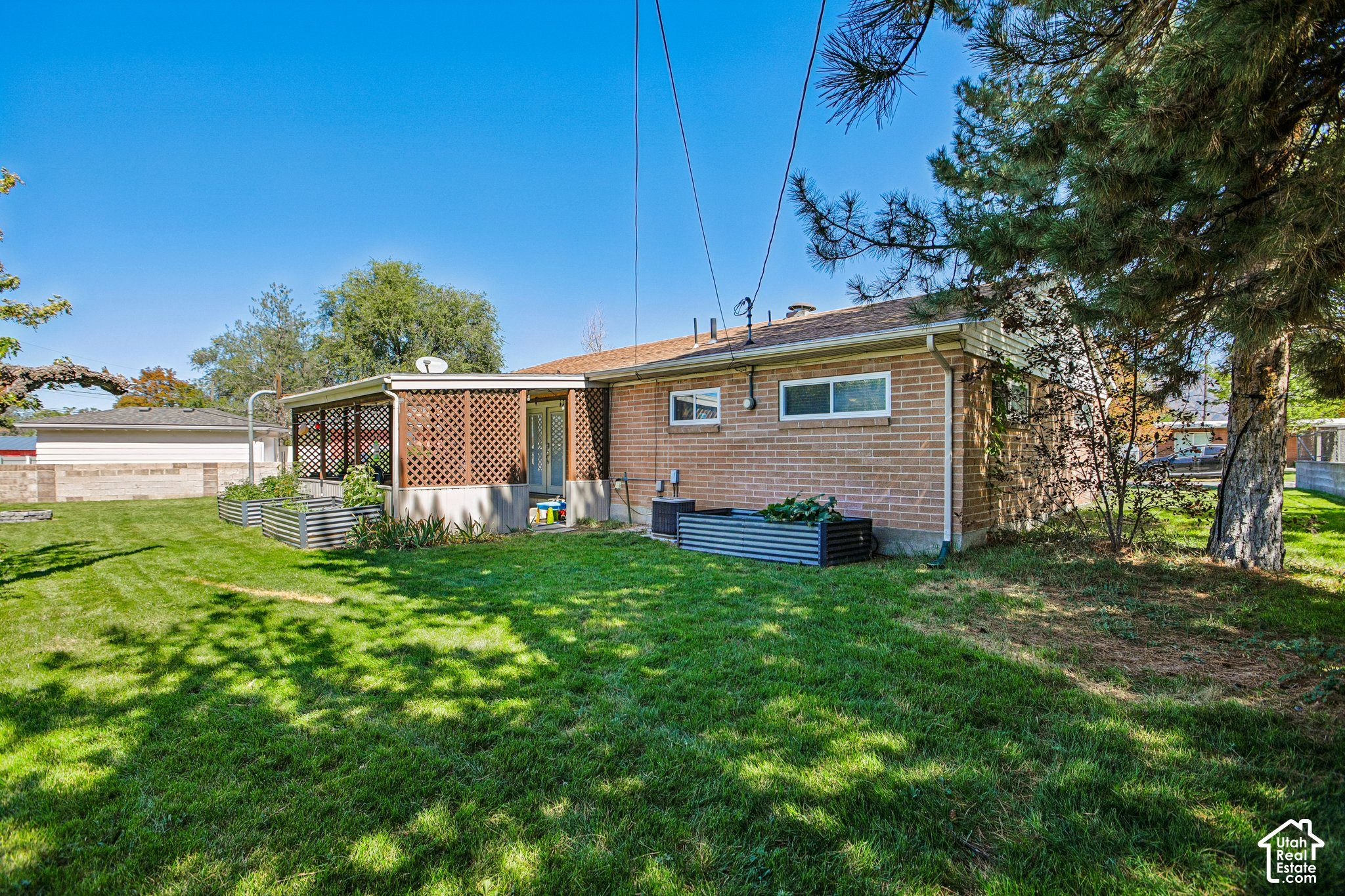 main property photo 26