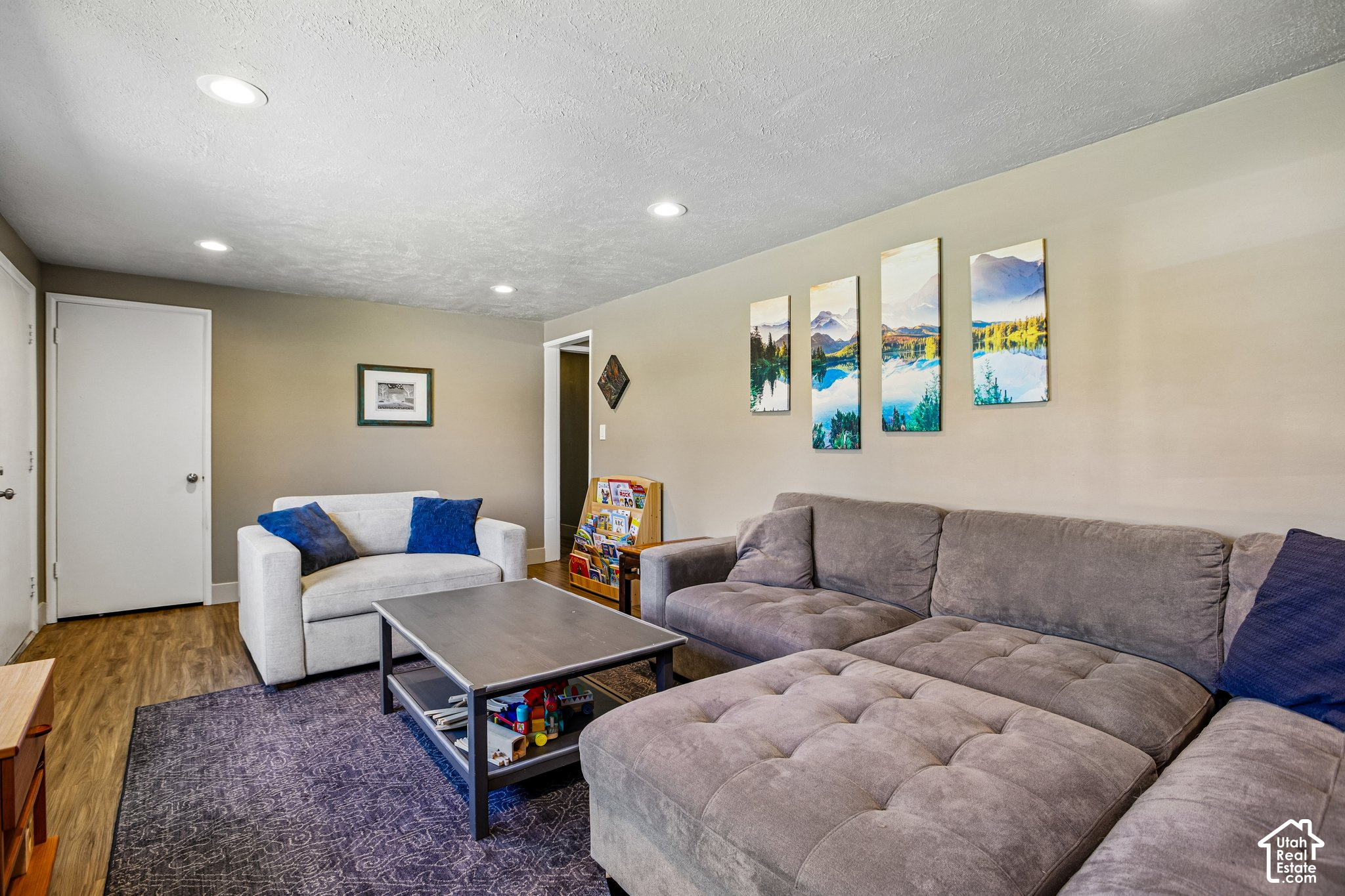 main property photo 5