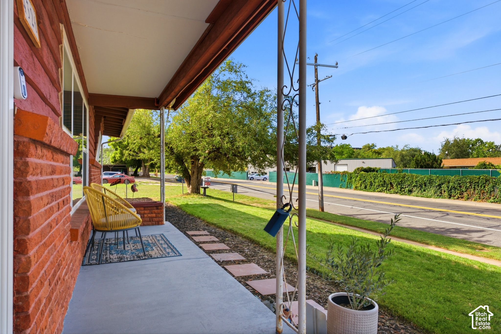 main property photo 33