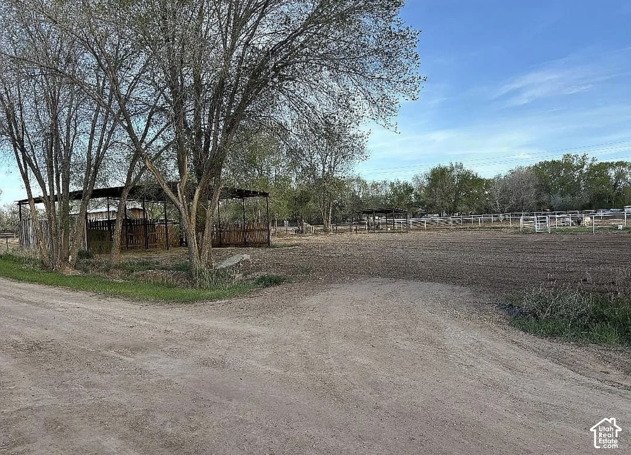 main property photo 8
